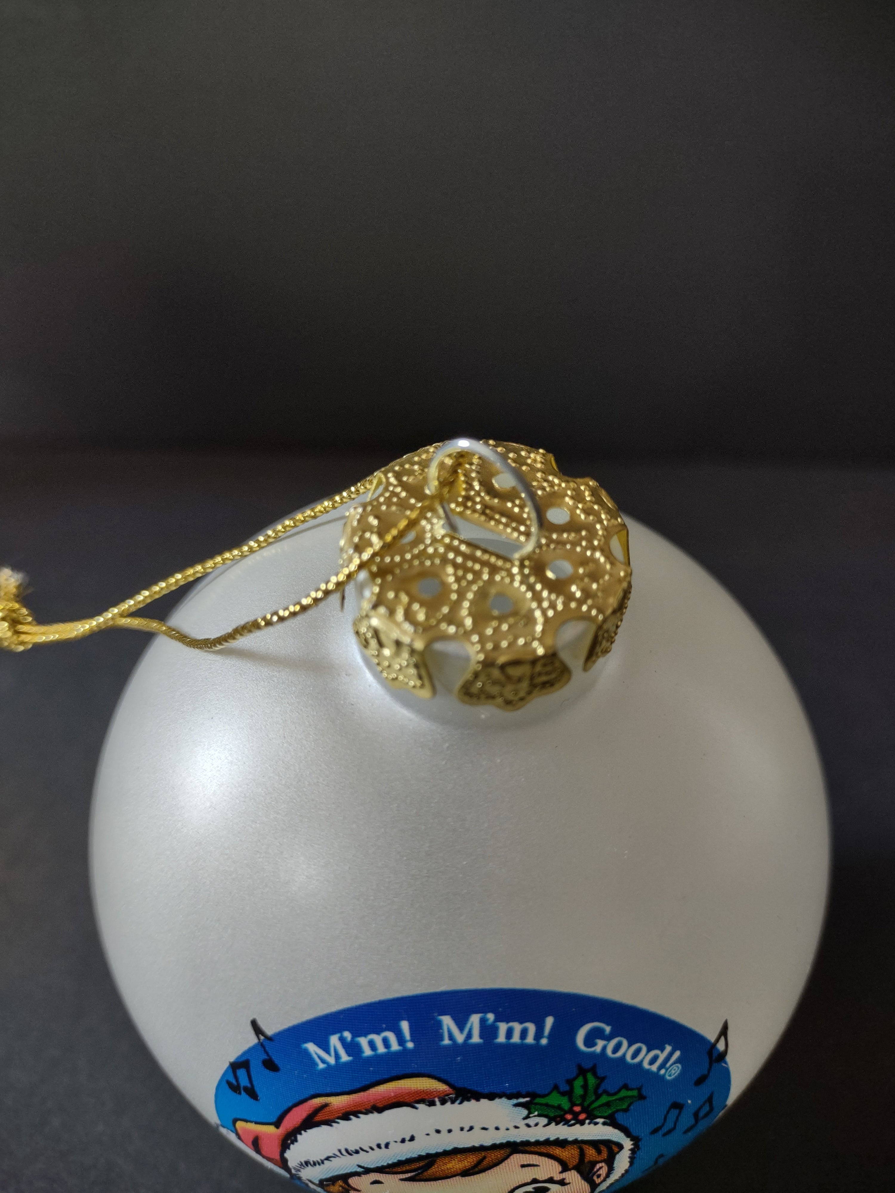 Vintage Christmas 2004 White Collector Edition Campbells Ornament (Lot 4693)