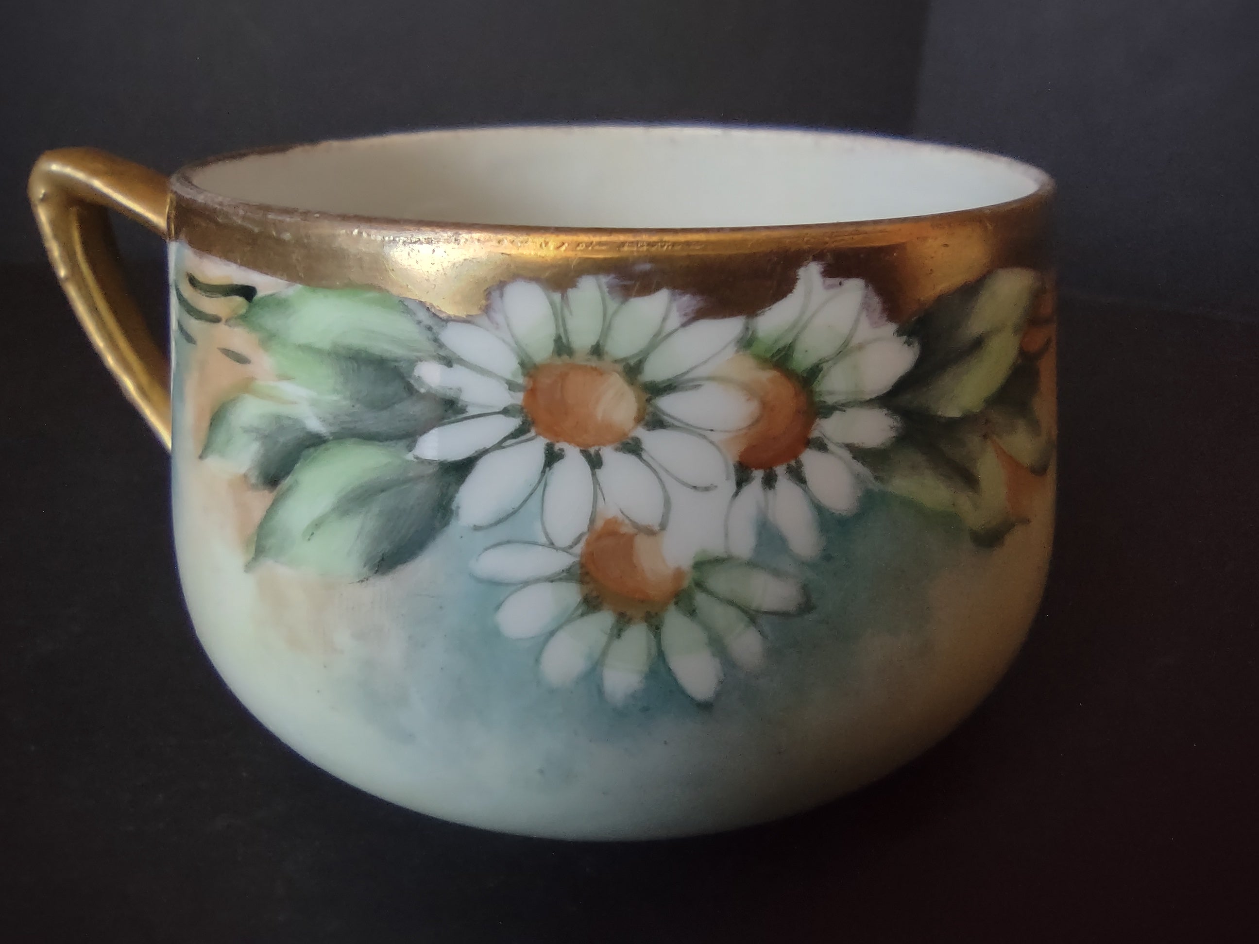 Vintage Austria Eagle Tea Cup ONLY Daisies Gold Trim (lot 1075)