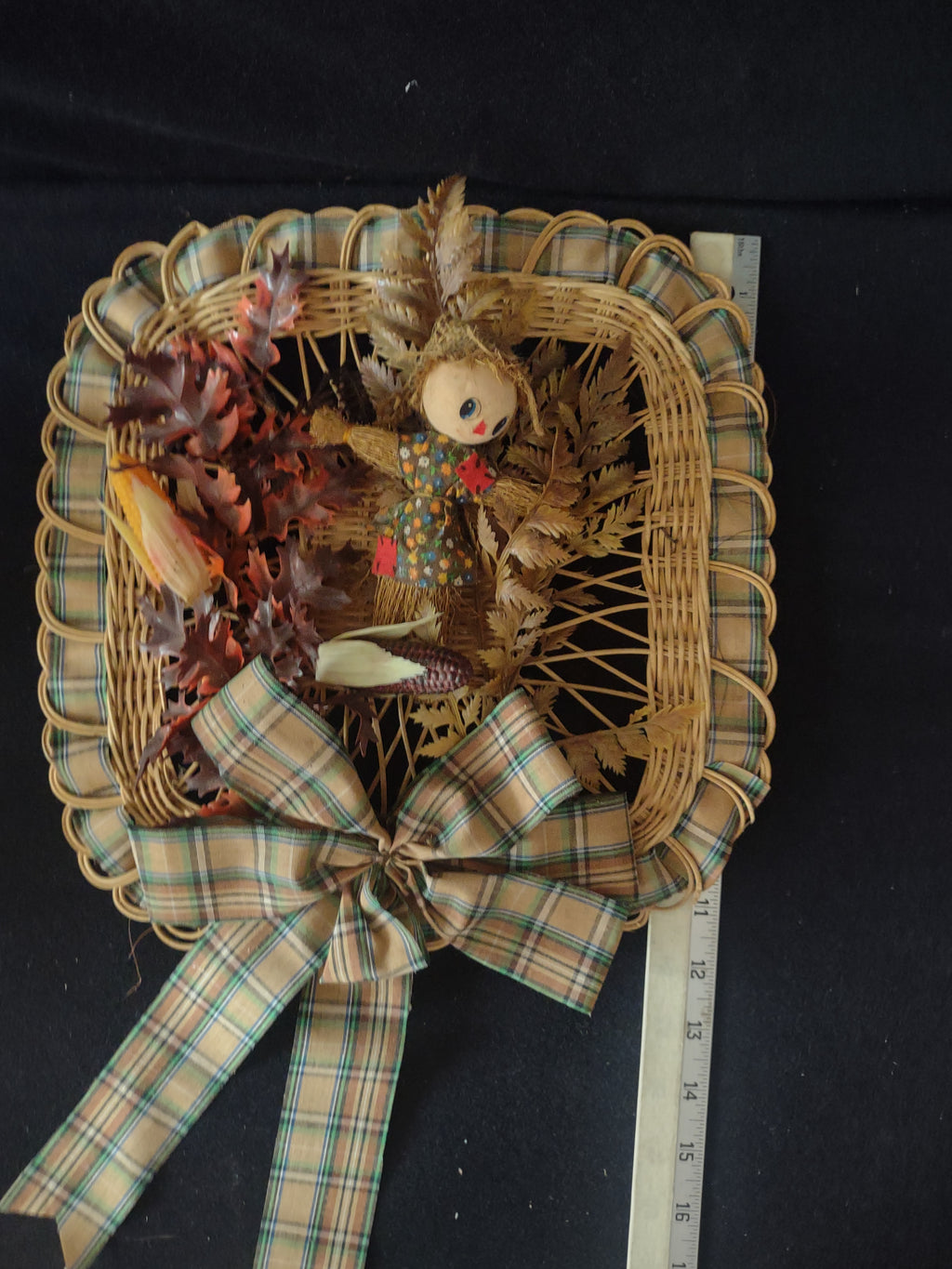 Very Vintage Rustic Primitive Wicker Scarecrow Wall Hanging (Lot 3431)