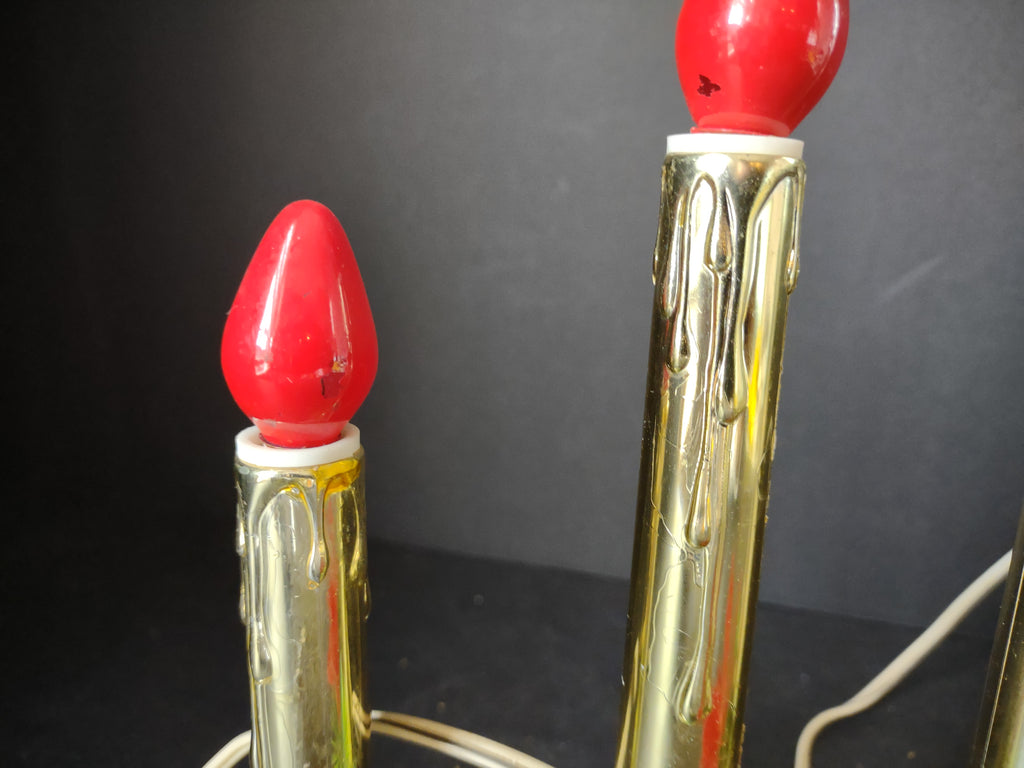 Christmas Window 5 Candle Drip Red Lights Golden Candelabra Candolier (lot 2304)