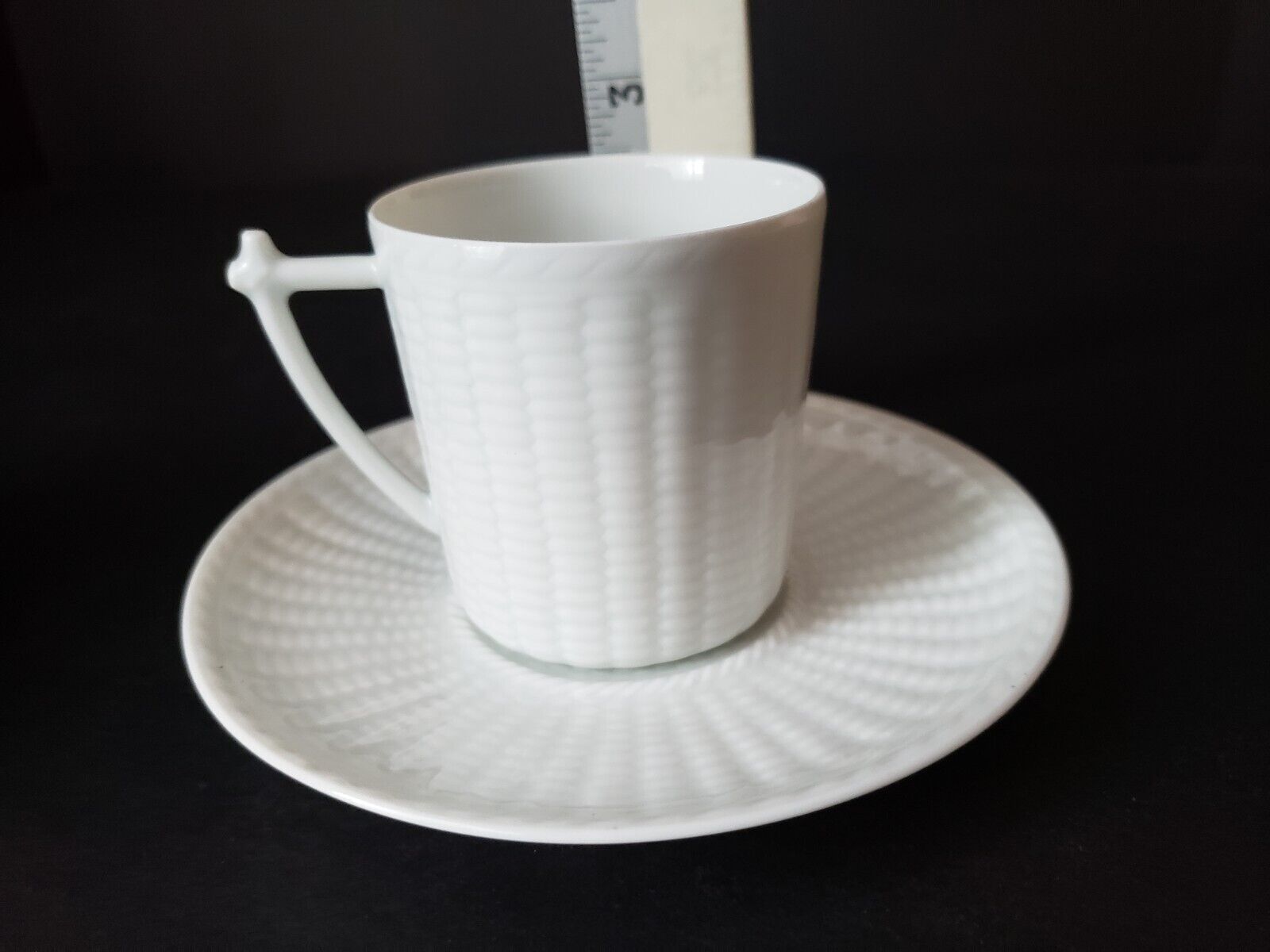 CH Field Vintage 2 x Demitasse Espresso Coffee Cup White Whicker Design (lot 652