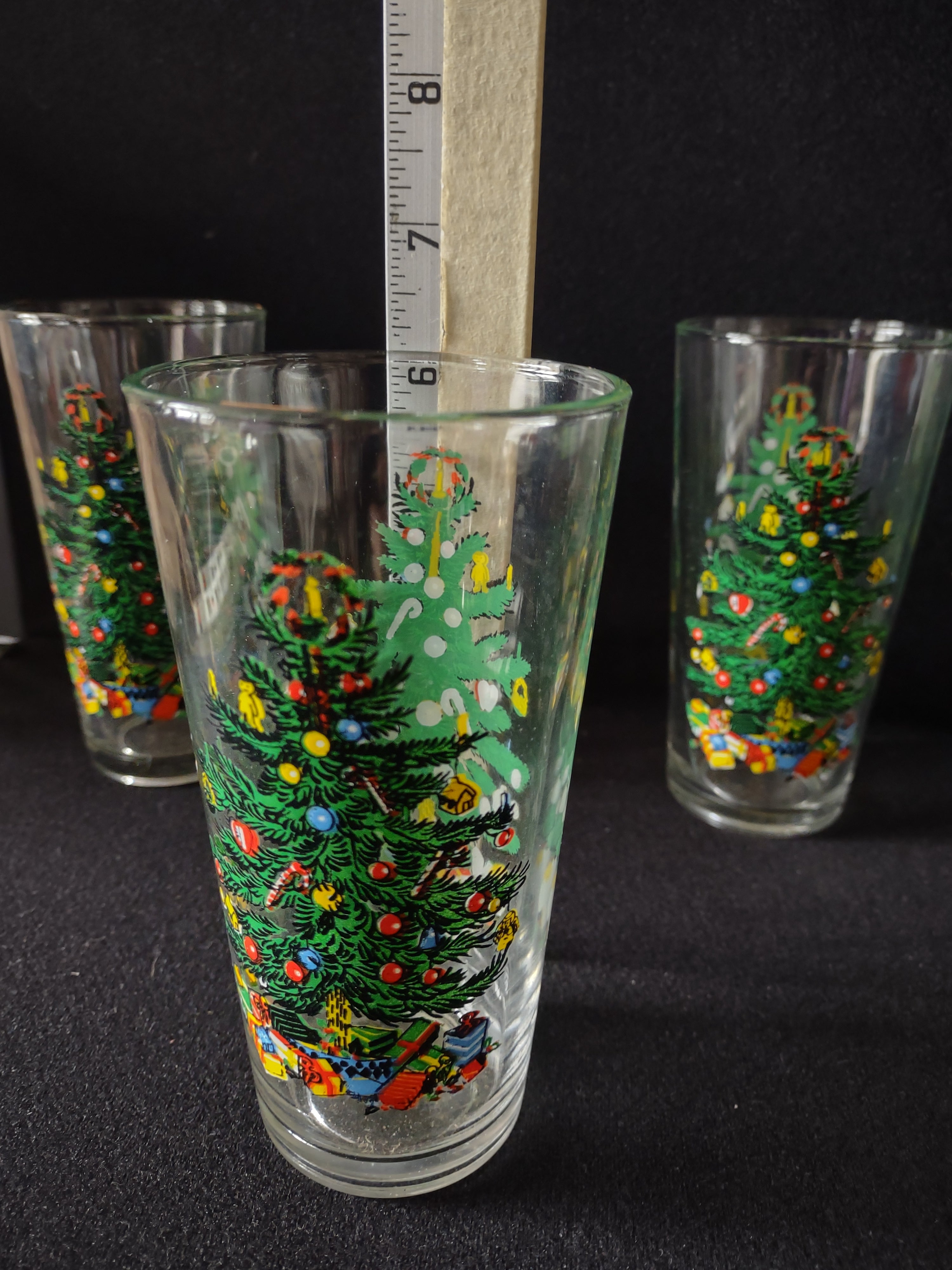 Vintage Indonesia KIG Christmas Tree Tumbler x 4 Drinking Glass (lot 5235)
