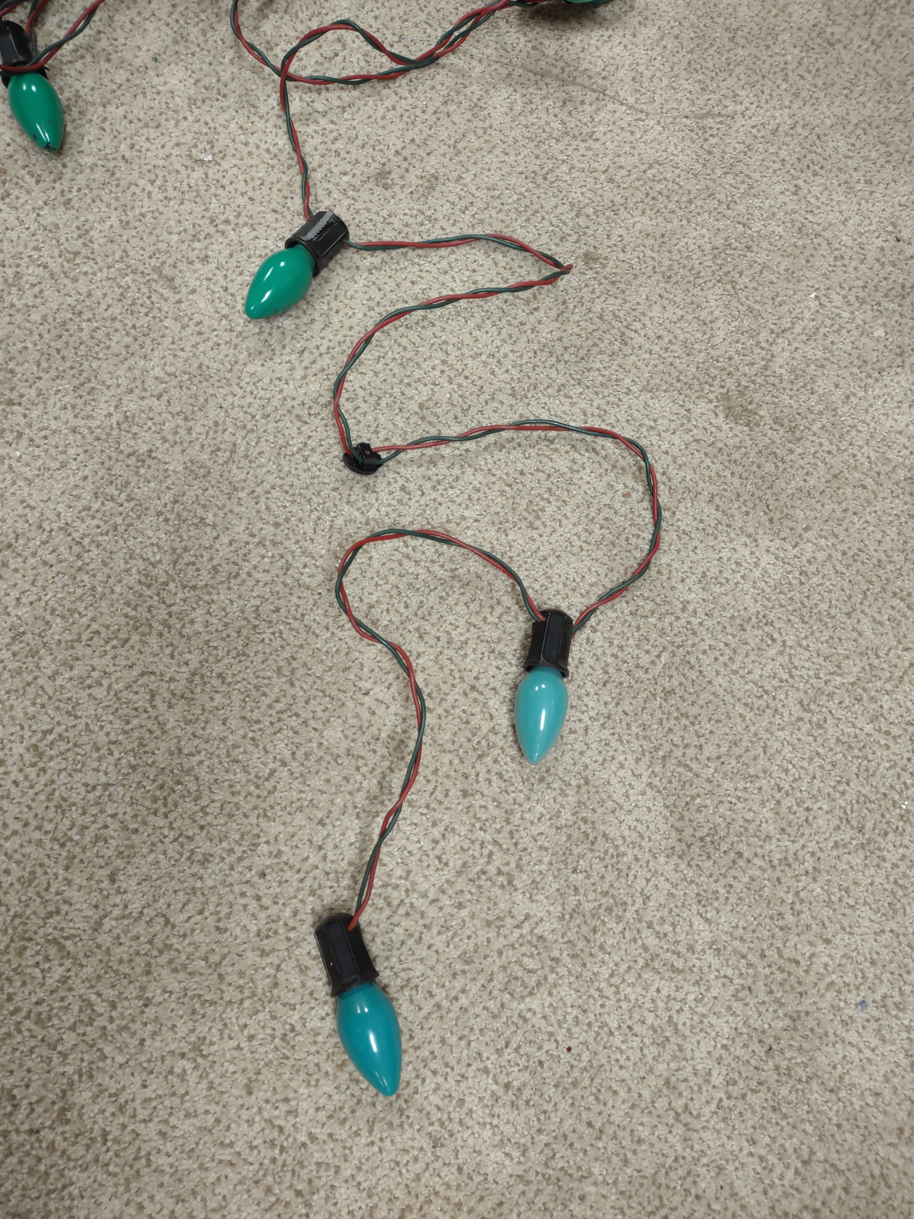 Christmas String Lights Vintage 39 Socket C9 Bulb NEED One light fixed lot 3290
