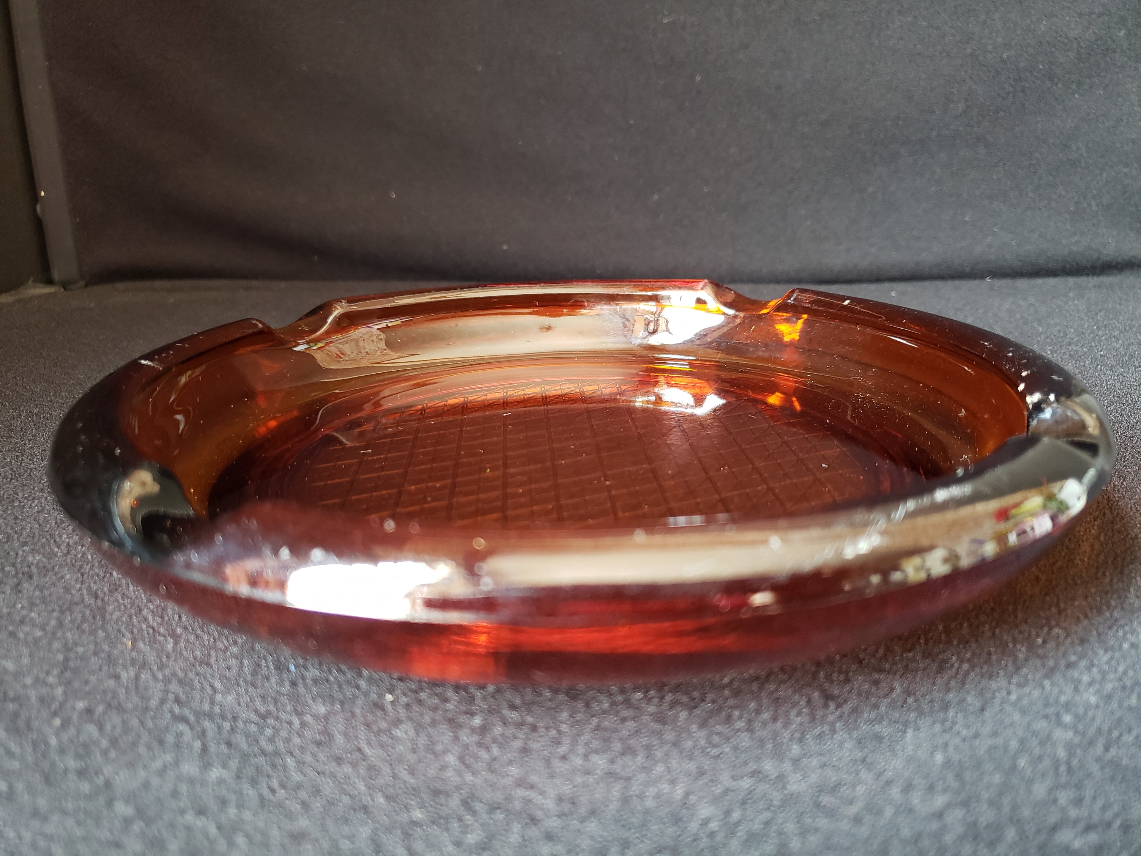 Vintage Amber Glass MCM Ashtray 8" (lot 2148d)