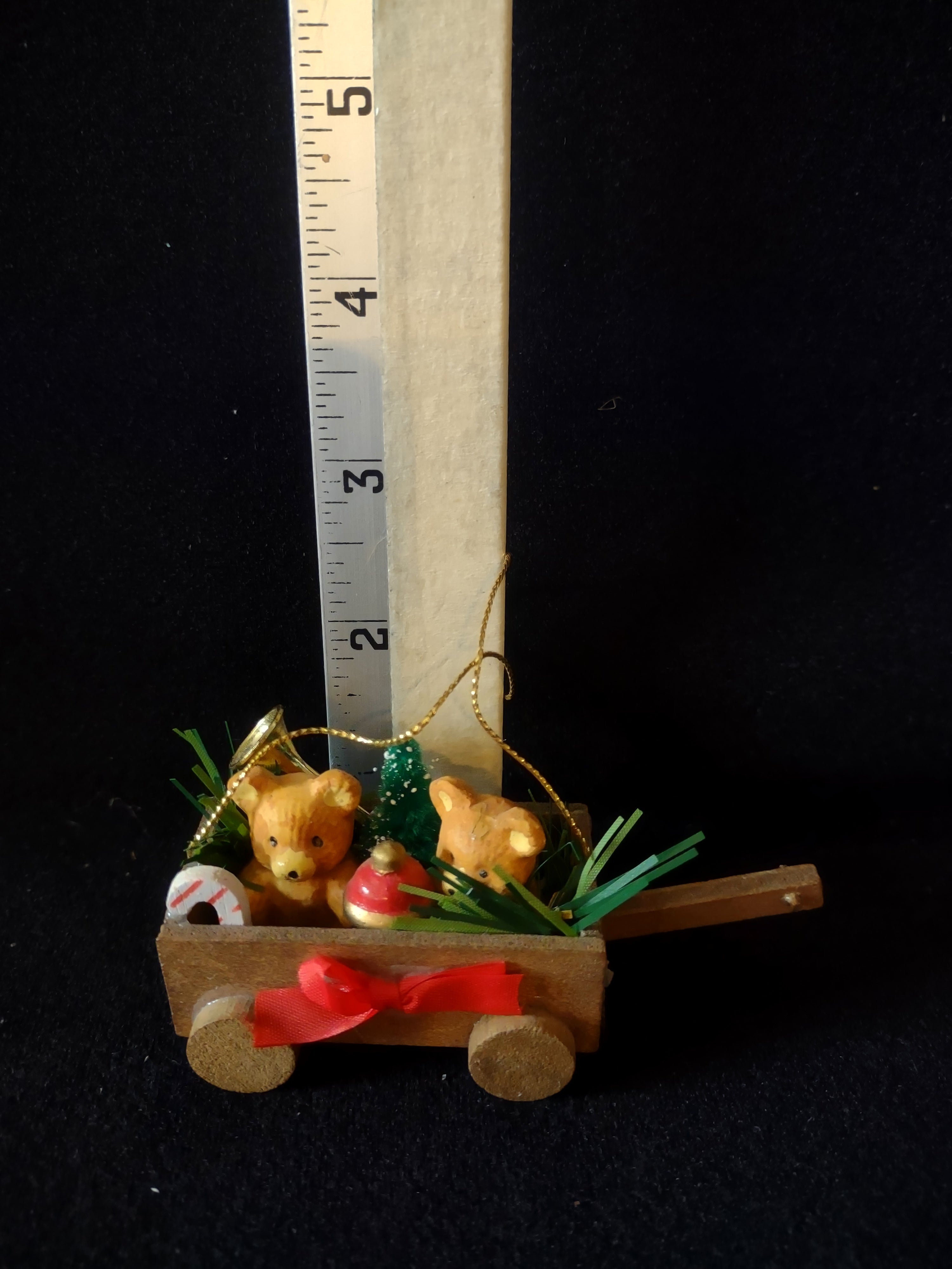 Vintage Christmas Country Cousin Around World Teddy Bears Wooden Wagon (Lot 4679