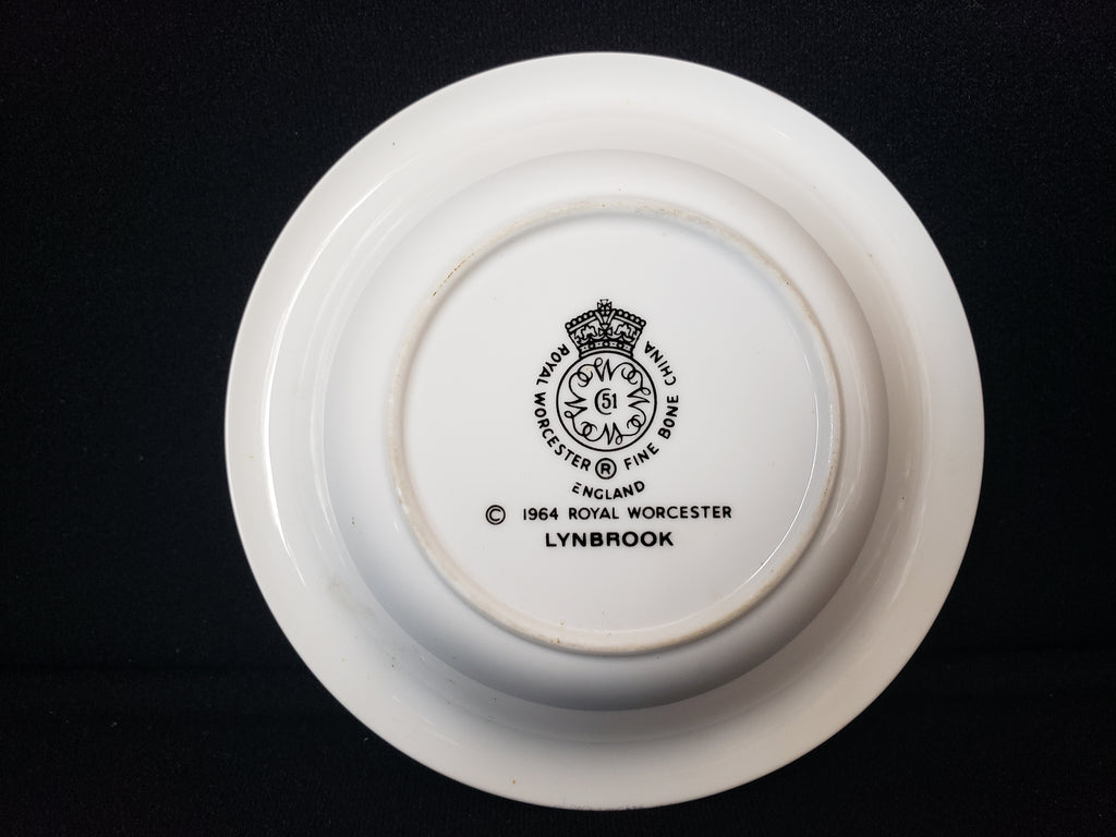 Vintage Royal Worcester Lynbrook" 4-1/2" Small Plate (lot 2054)