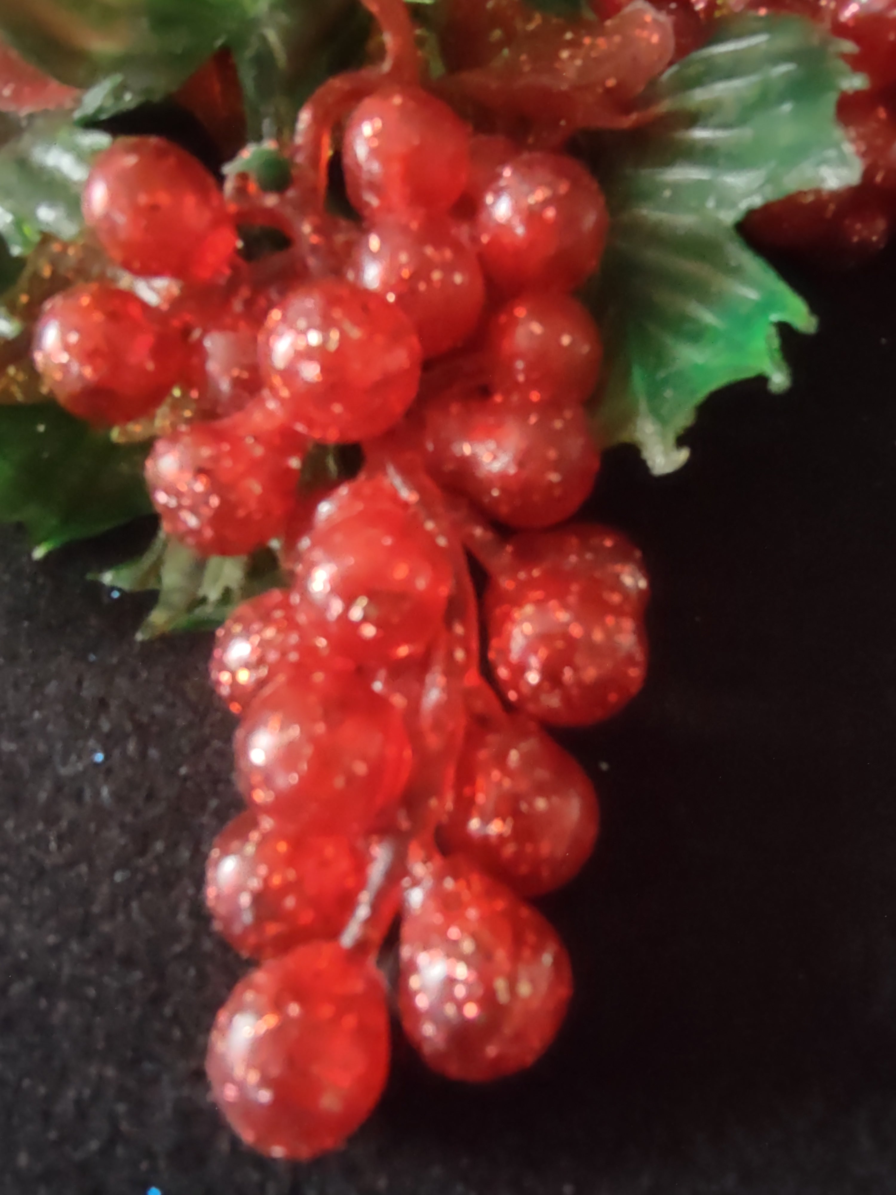 Vintage Christmas Plastic Red Grapes 8" Candle Ring 2.5" Opening (Lot 4771)