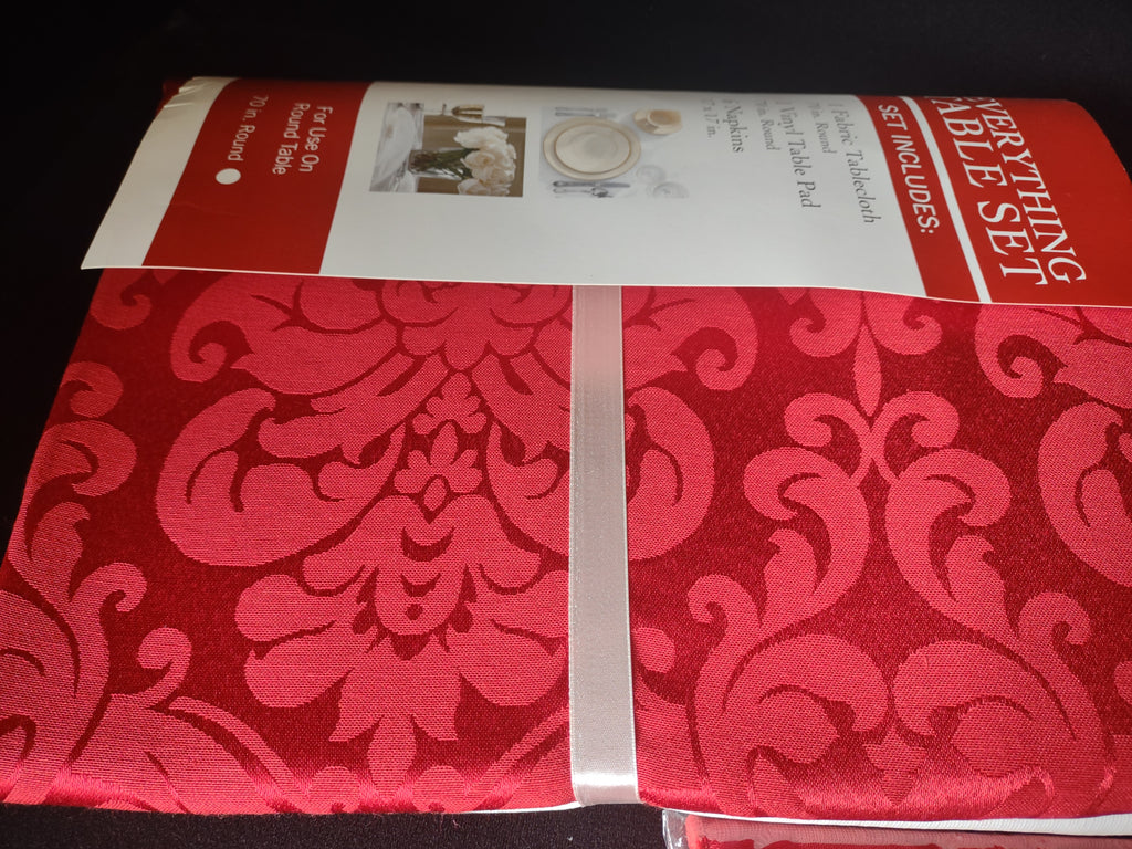 Red Table Round 70" Tablecloth Vinyl Table Pad 6 Coordinating Napkins lot 1744
