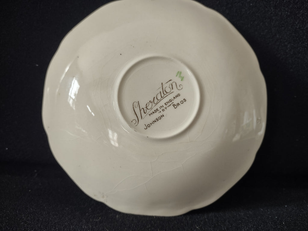 Vintage Johnson Bros Sheraton Ironstone England Saucer (lot 5620)
