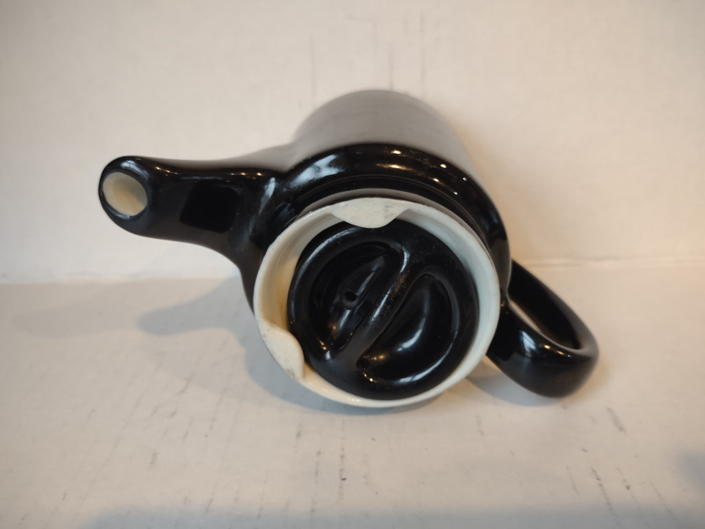 Vintage High Gloss Black Glaze White Lining Small Ceramic Teapot 4" (lot 5336)