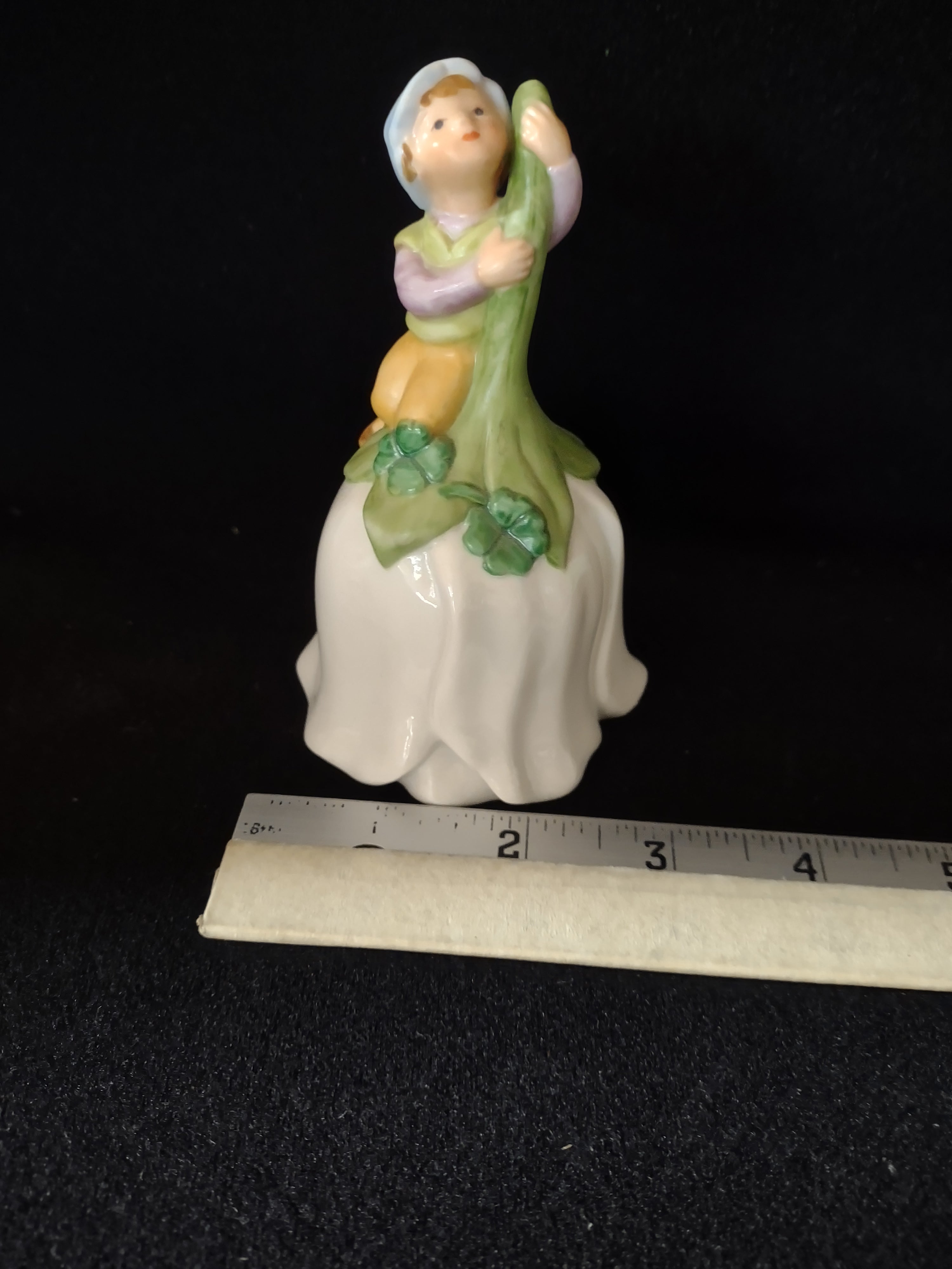 Vintage 1983 Avon Good Luck Bell Legend Of The Leprechaun Series (Lot 5141)
