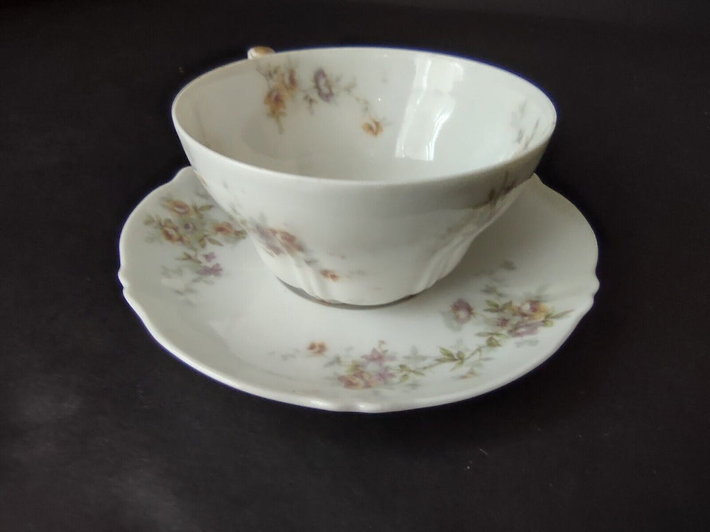 Haviland Limoges France Purple Yellow Rose Gold Trim Teacup & Saucer (lot 711)