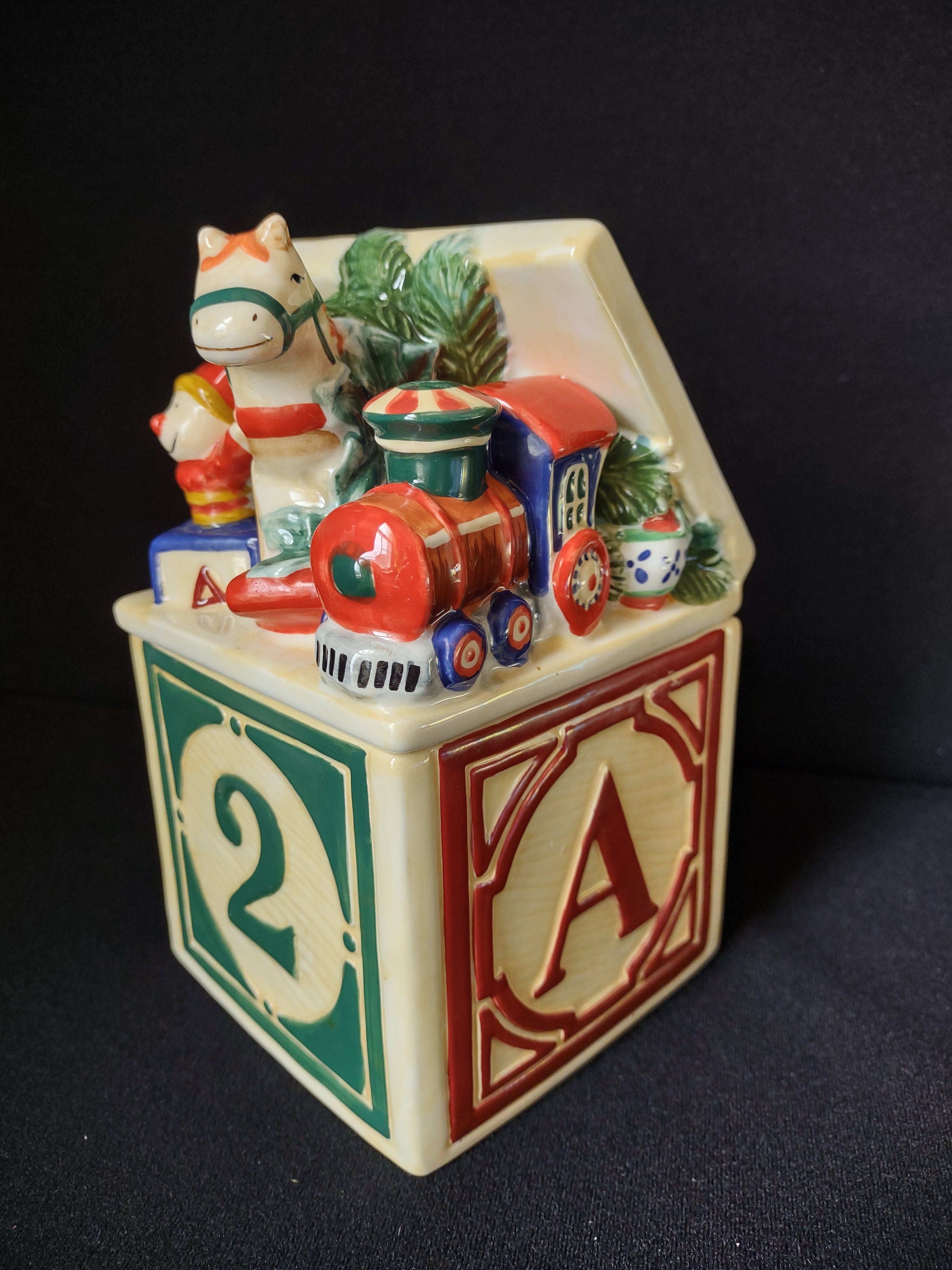 Christmas Pfaltzgraff ABC Block Candy Dish (lot 1518)