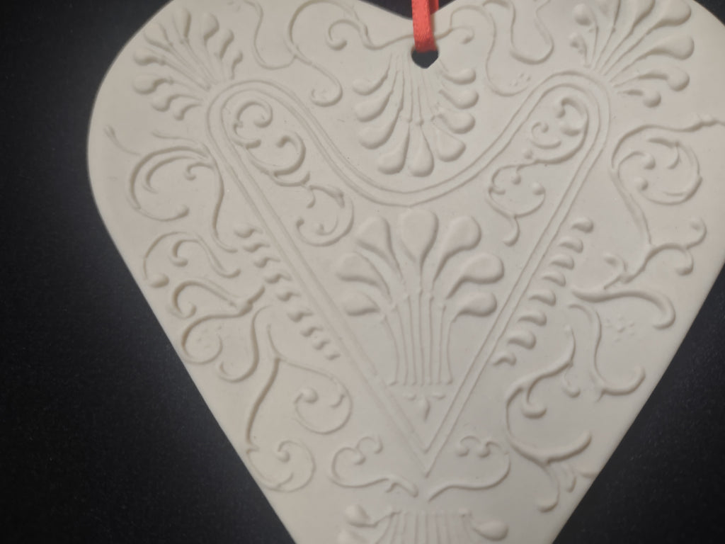 Vintage Unglazed Porcelain Ornament Heart (lot 1678)