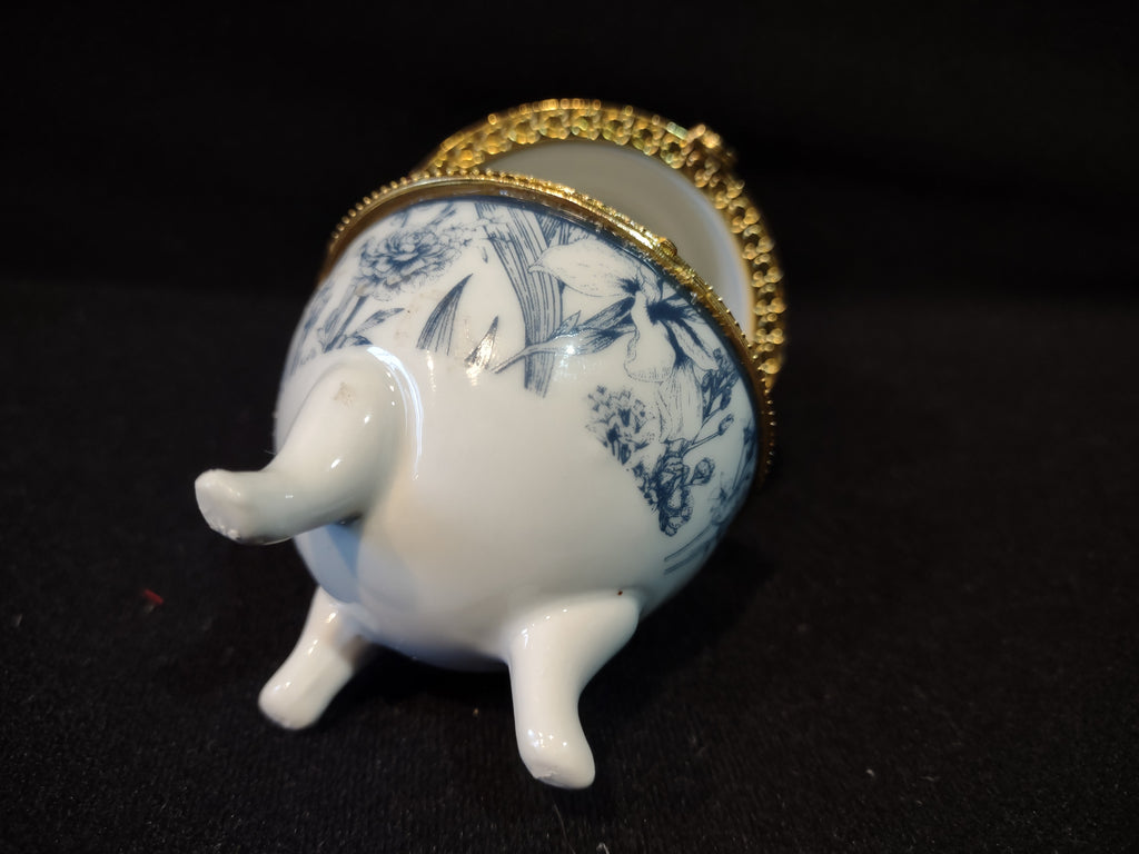 Vintage Porcelain White Blue Egg Trinket Box 3-1/2" Tall (lot 3468)