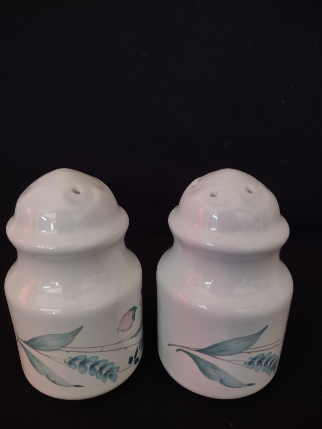 Vintage Pfaltzgraff Salt Pepper Shakers April Pattern Spring Flowers (Lot 5021)