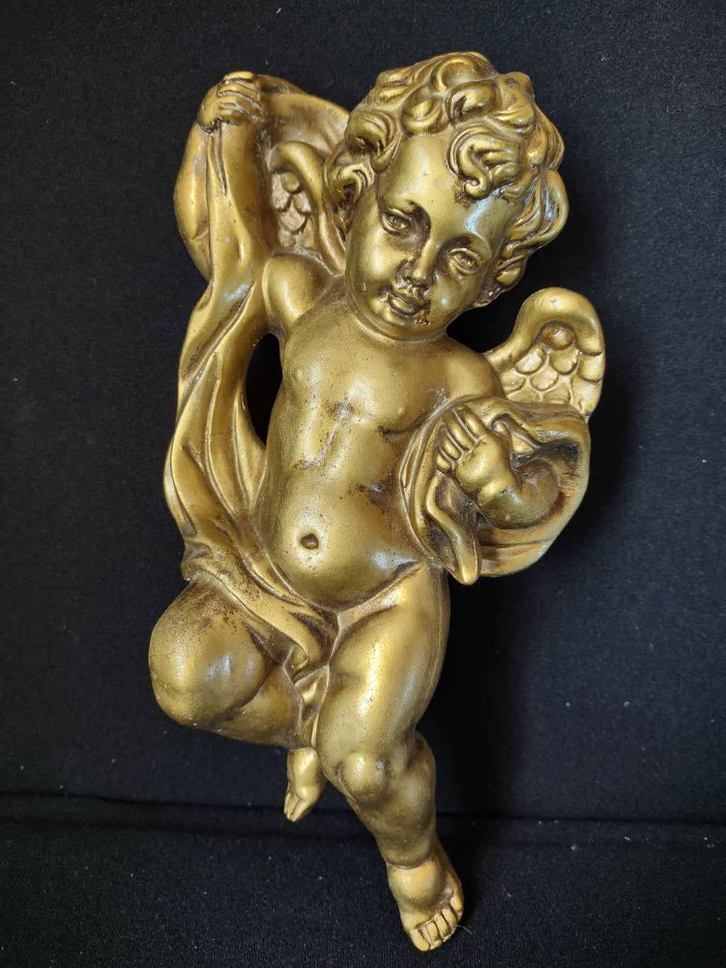 Golden Art Regency Wall Ceramic Angel Cherub 10" (lot 1610)
