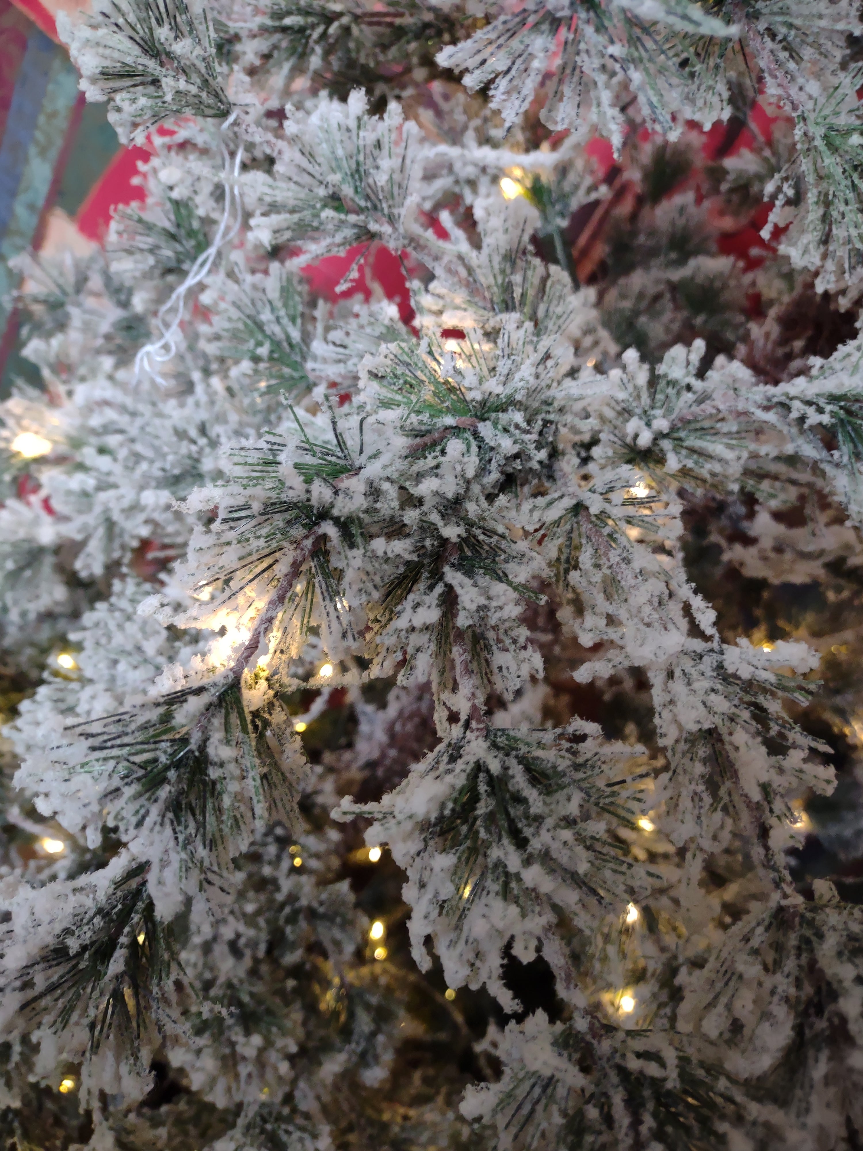 Christmas Tree Green Flocked LED White Light 6-1/2" (lot 3488)