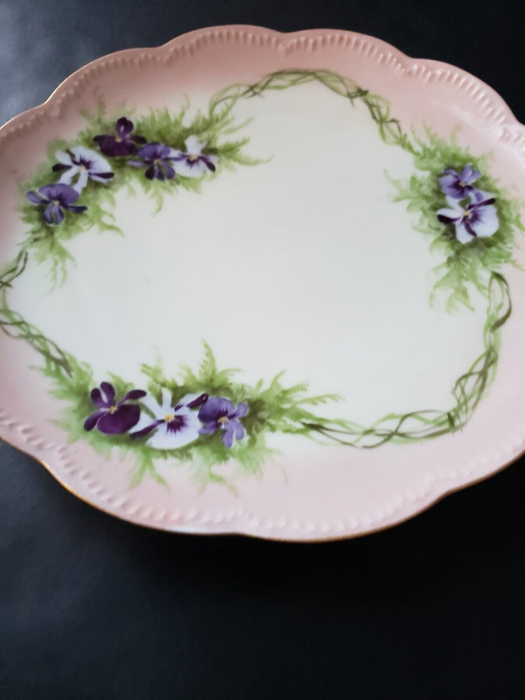 Haviland Limoges Raised Edge Pansy Trim Pink Dessert Plate (lot 648)