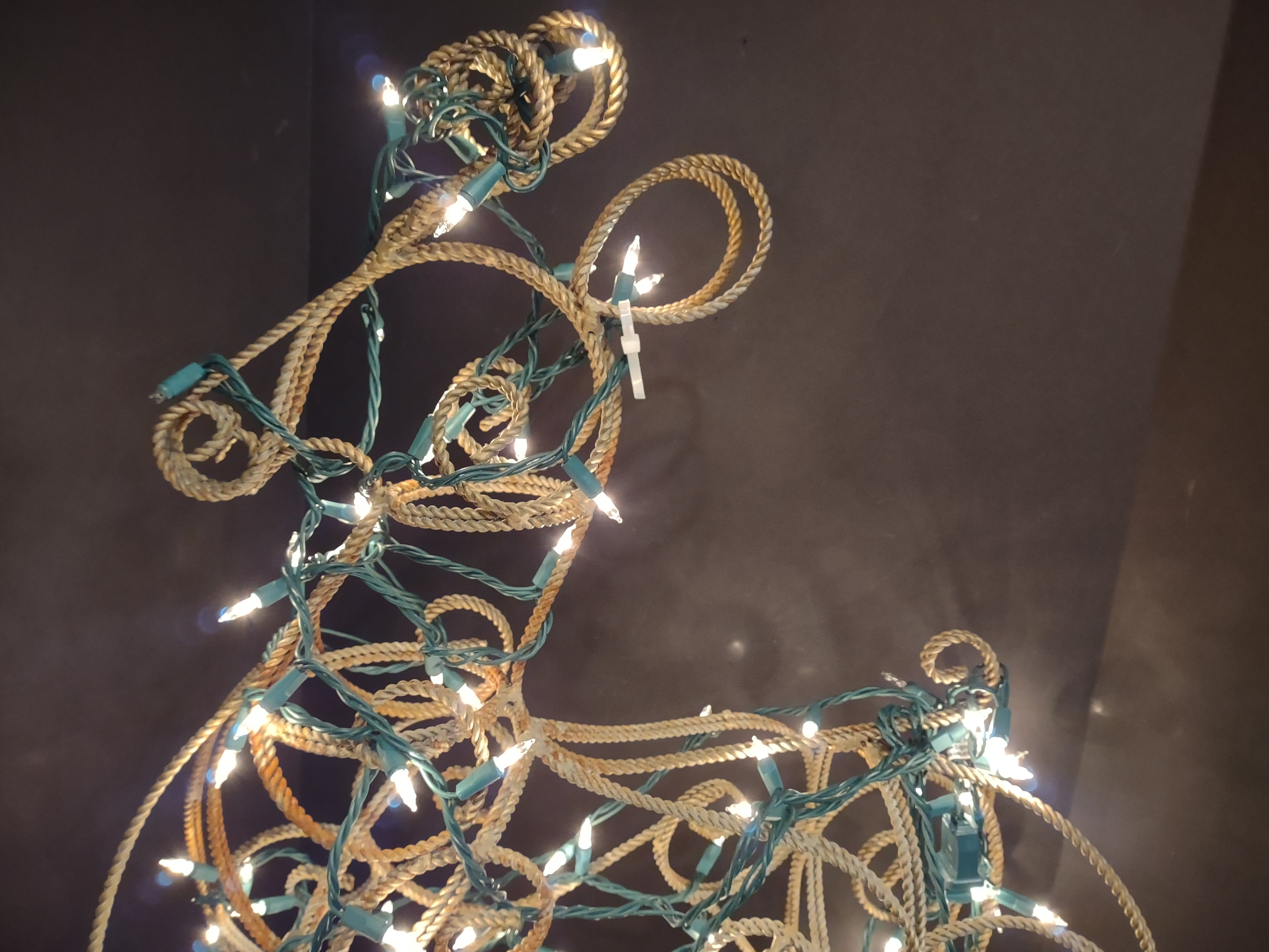 Vintage Metal Christmas Reindeer Light Up 30" (lot 1403)