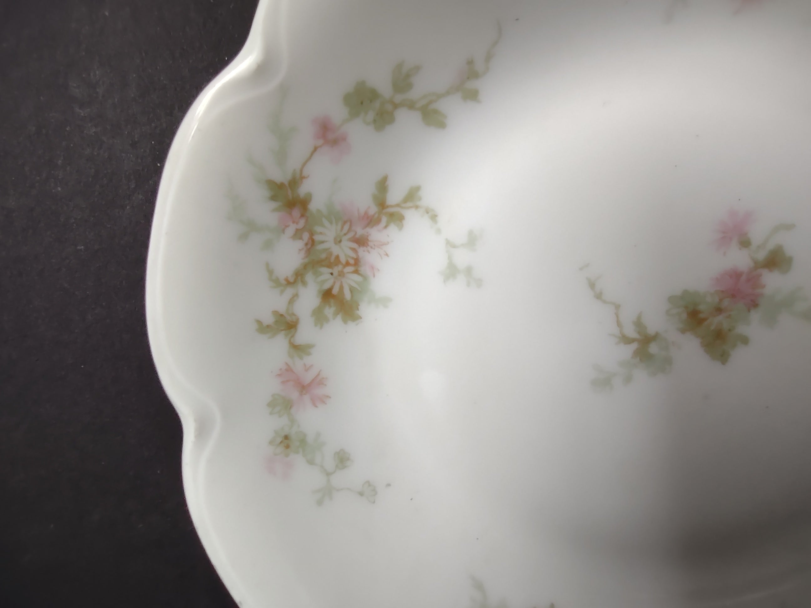Haviland Limoges Small Bowl 5-1/2" Plate Pink Thistle & Daisy (lot 884)
