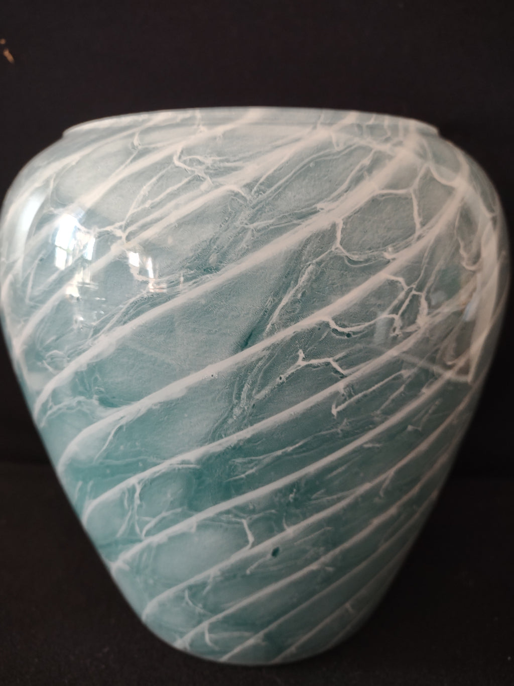 Vintage Turquoise White Swirl Glass Vase (Lot 3819)