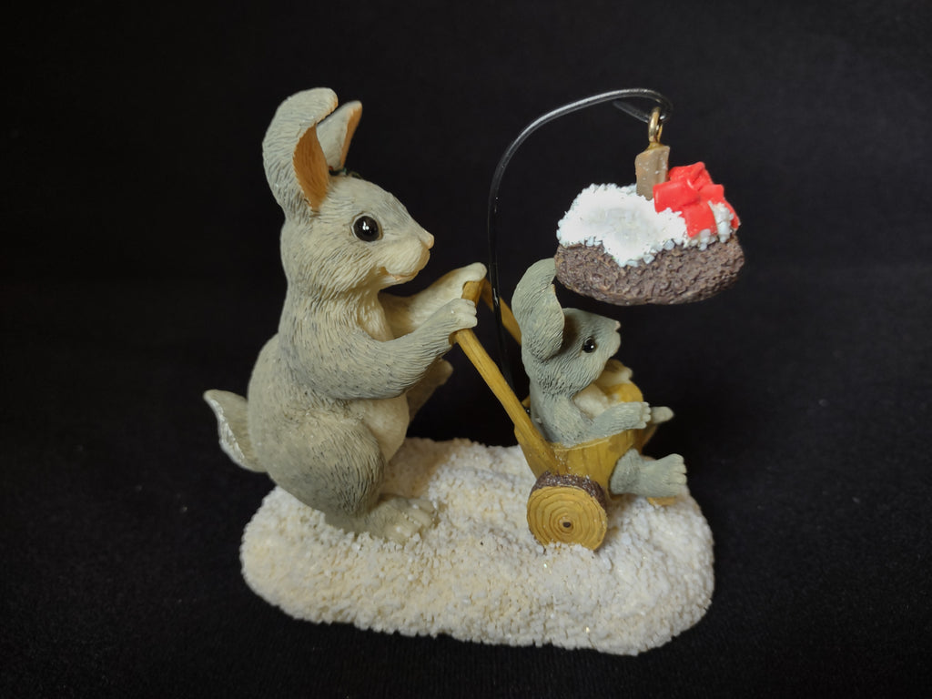 Charming Tails Christmas Stroll Bunnies Fitz and Floyd (lot 1734)