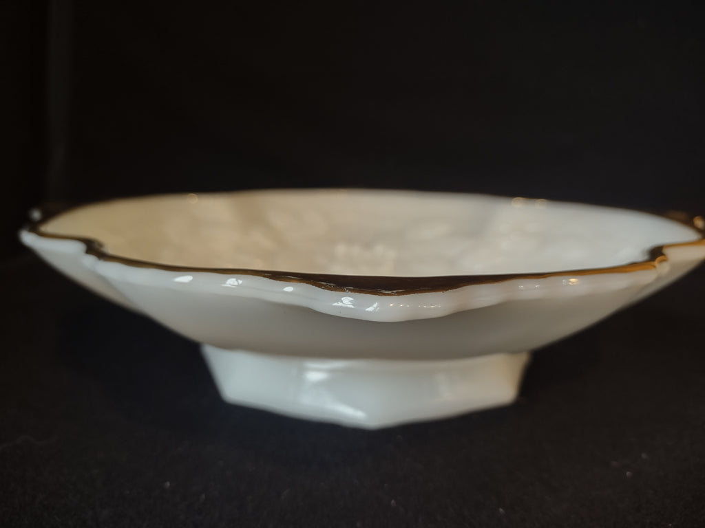 Vintage Milk Glass Grape Gold Trim Anchor Hocking Serving Platter (lot 2597c)