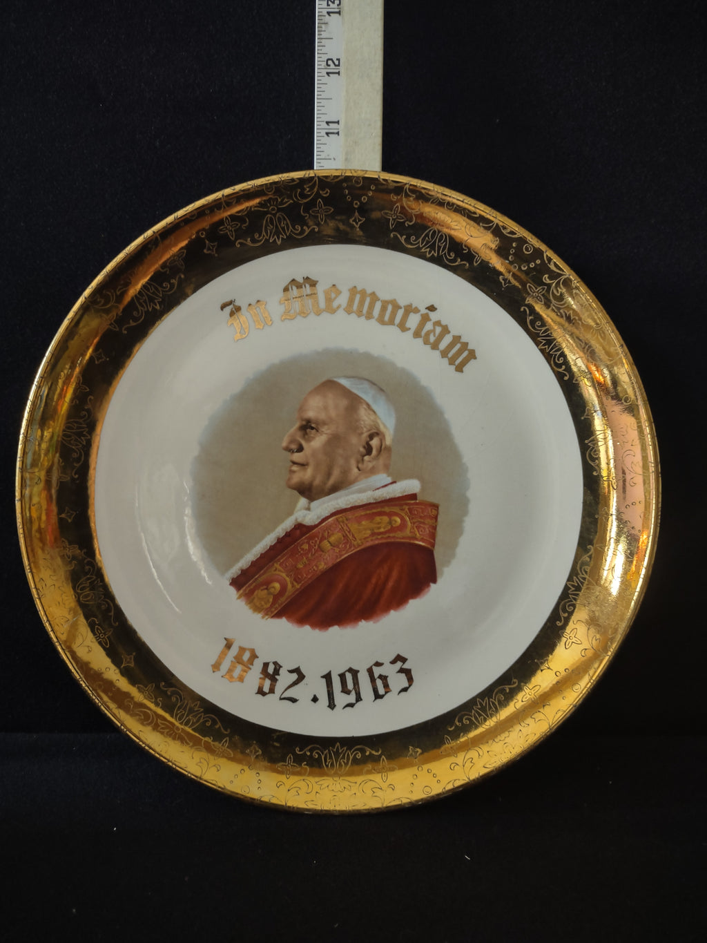 Vintage Memoriam Pope John XXII 10" Plate Crest O Gold Warranted 22K (Lot 3311)