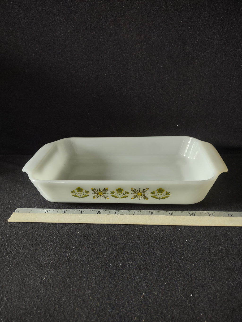 Vintage Milk Glass Fire King Meadow Green 1.5 Qt Casserole (Lot 5239)