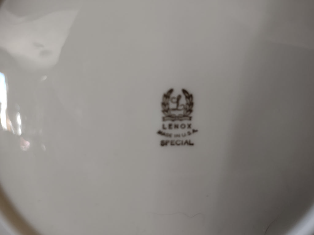 Vintage Lenox Special Dessert or Salad Plate Golden Wreath Stamp 8" (lot 1996)