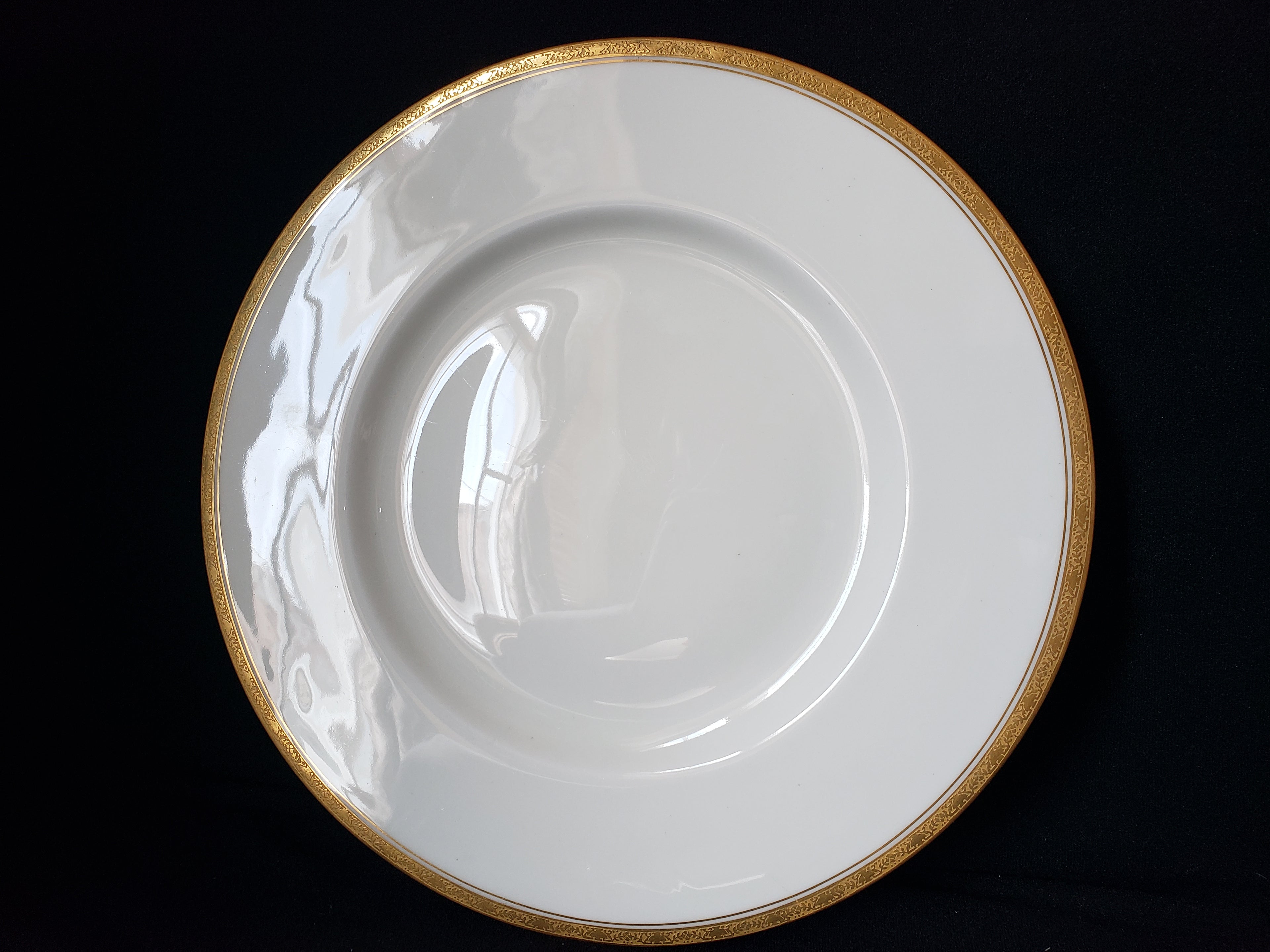 Vintage Royal Worcester Athena Dinner Plate 10-1/4" (lot 2132)