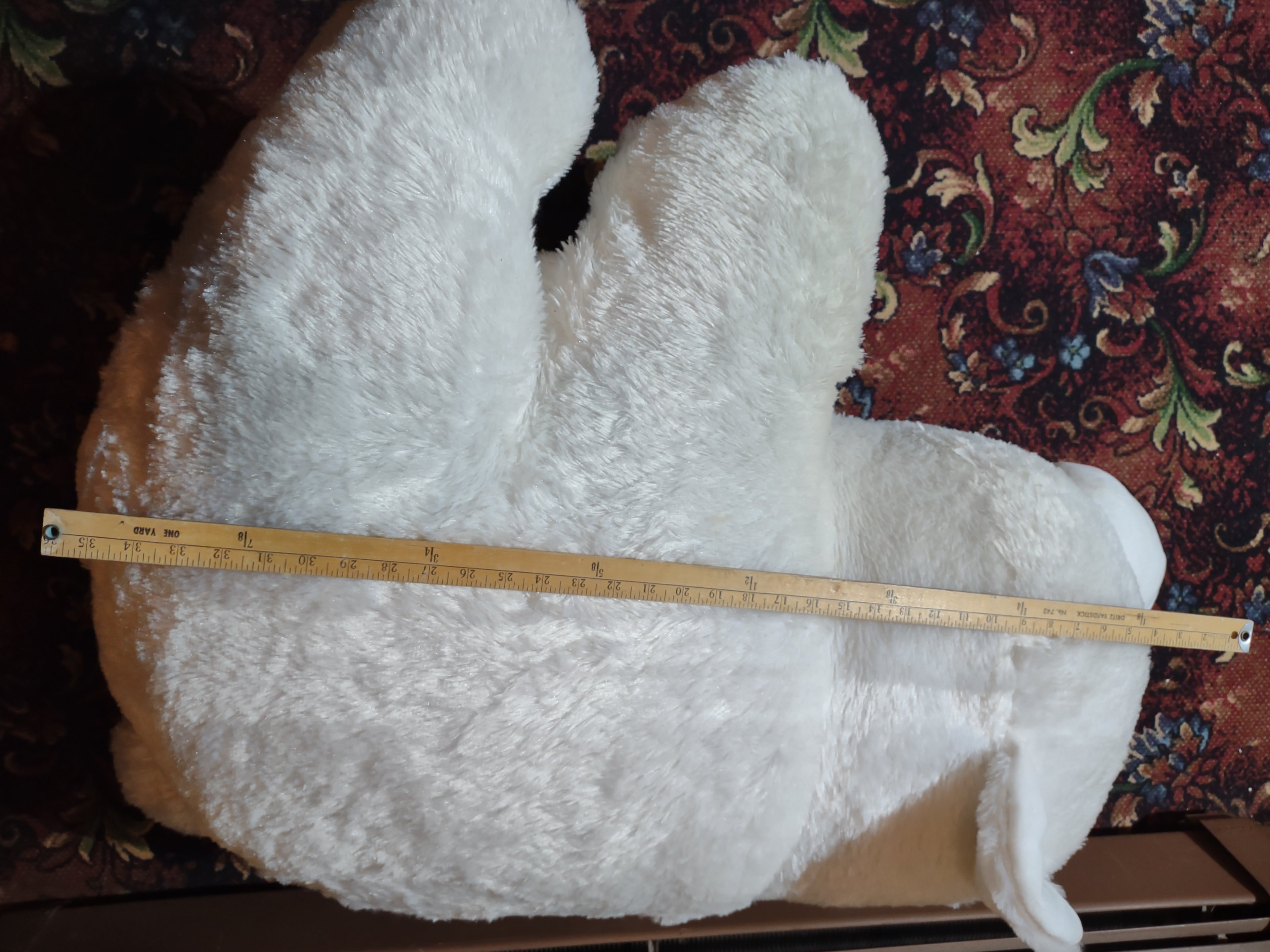 Large 3 Ft Plush Polar Bear (lot 3402)