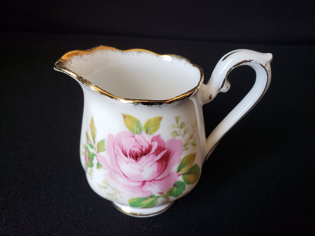 Vintage Royal Albert American Beauty Creamer (lot 2046)