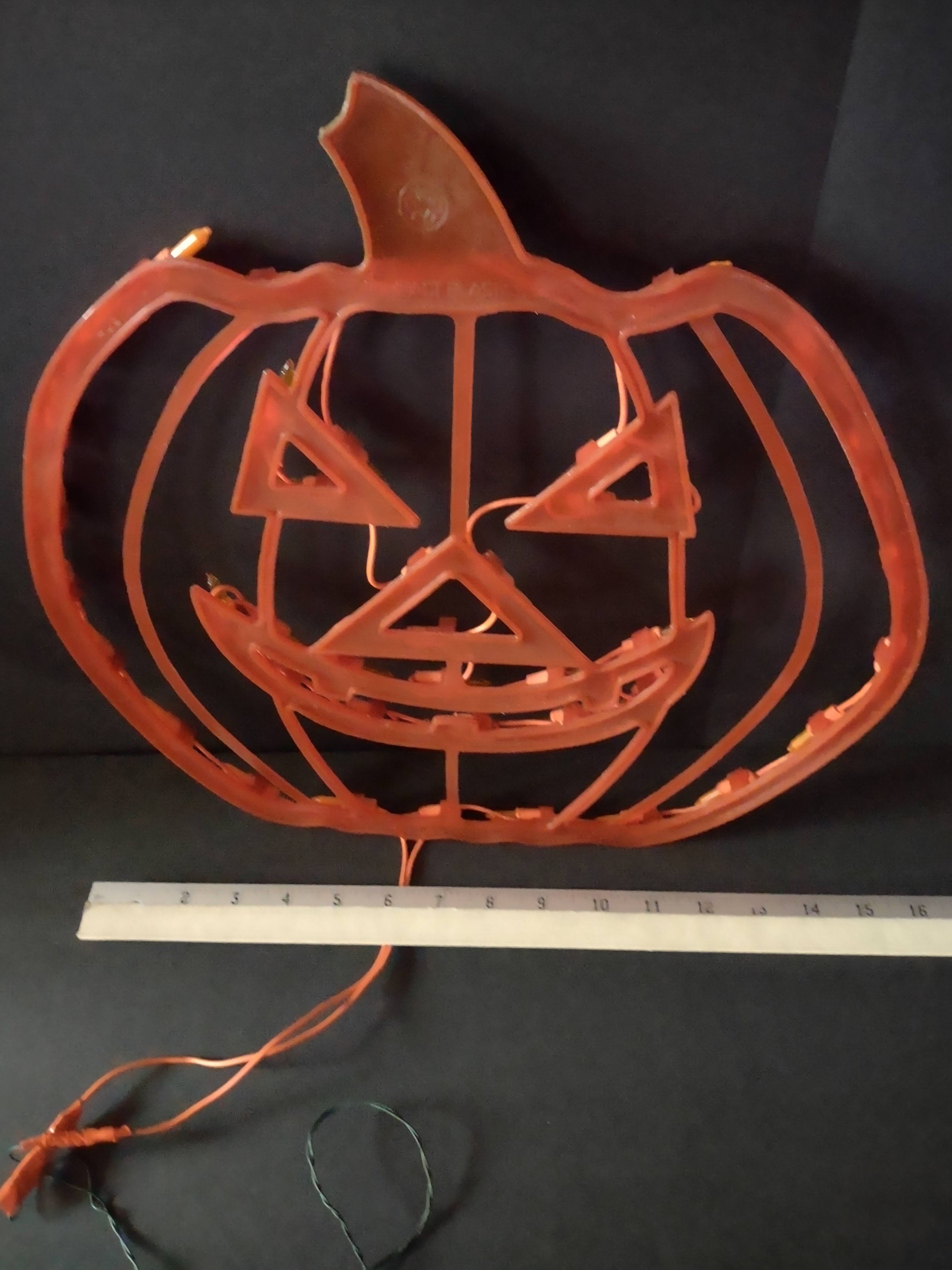 Halloween Lighted Jack O Lantern Window Wall Hanging REPAIRED (Lot 4759)