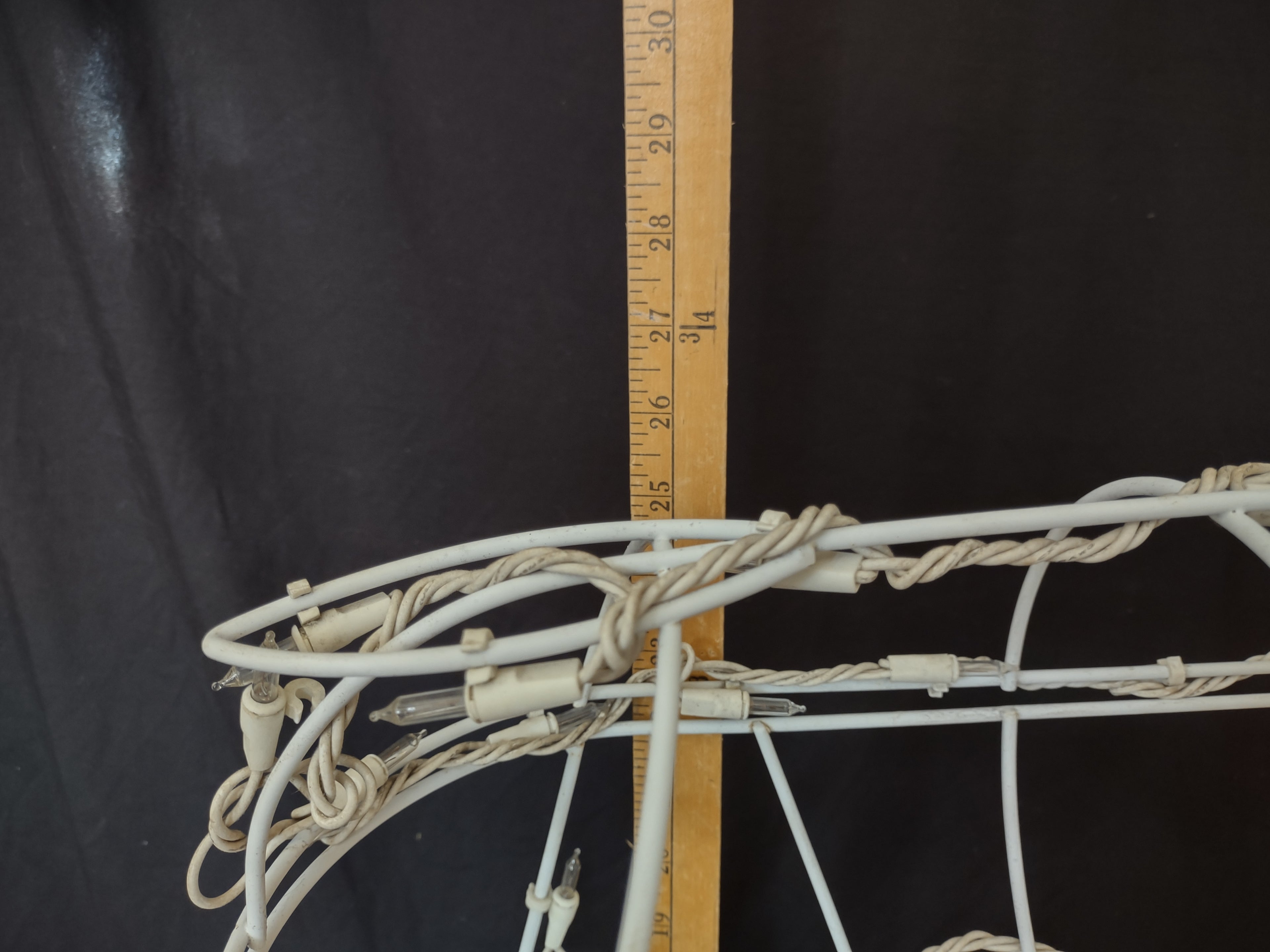 Vintage Outdoor White Wire Deer IMPERFECT Head Moves 25" (lot 3042c)