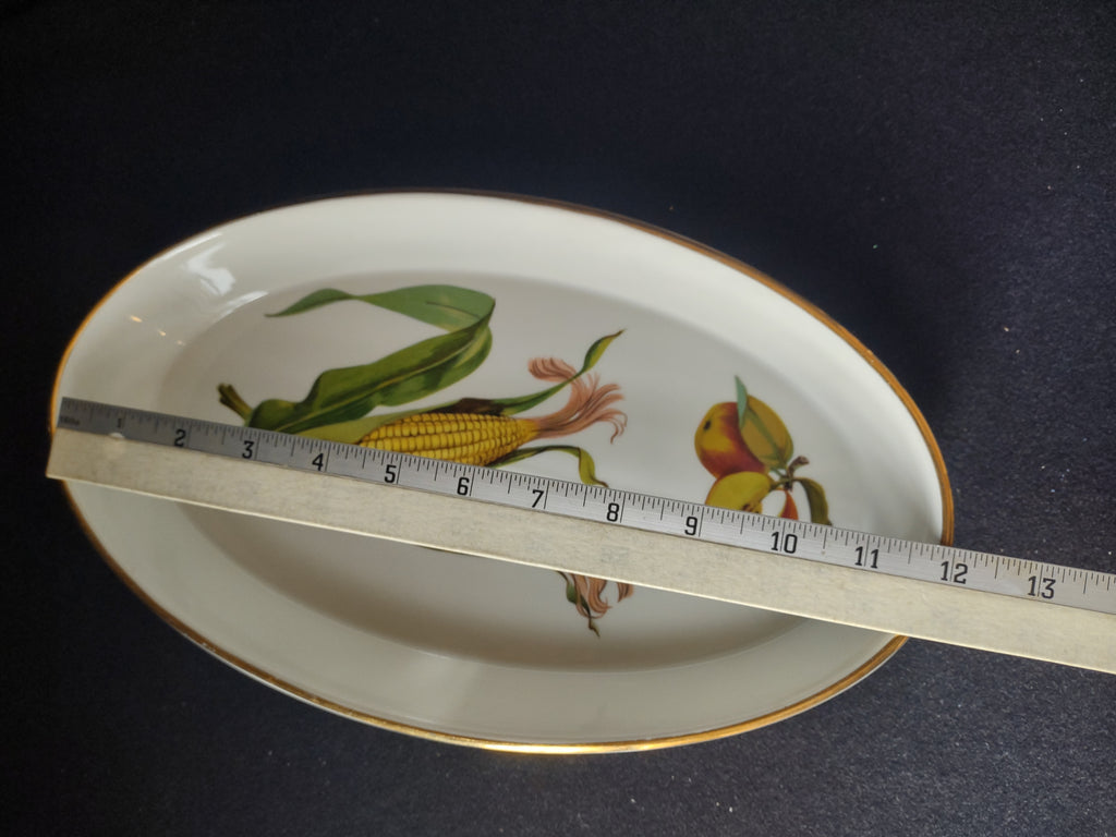 Royal Worcester Evesham 12" Oval Baking Dish Oven to Table (lot 2769)