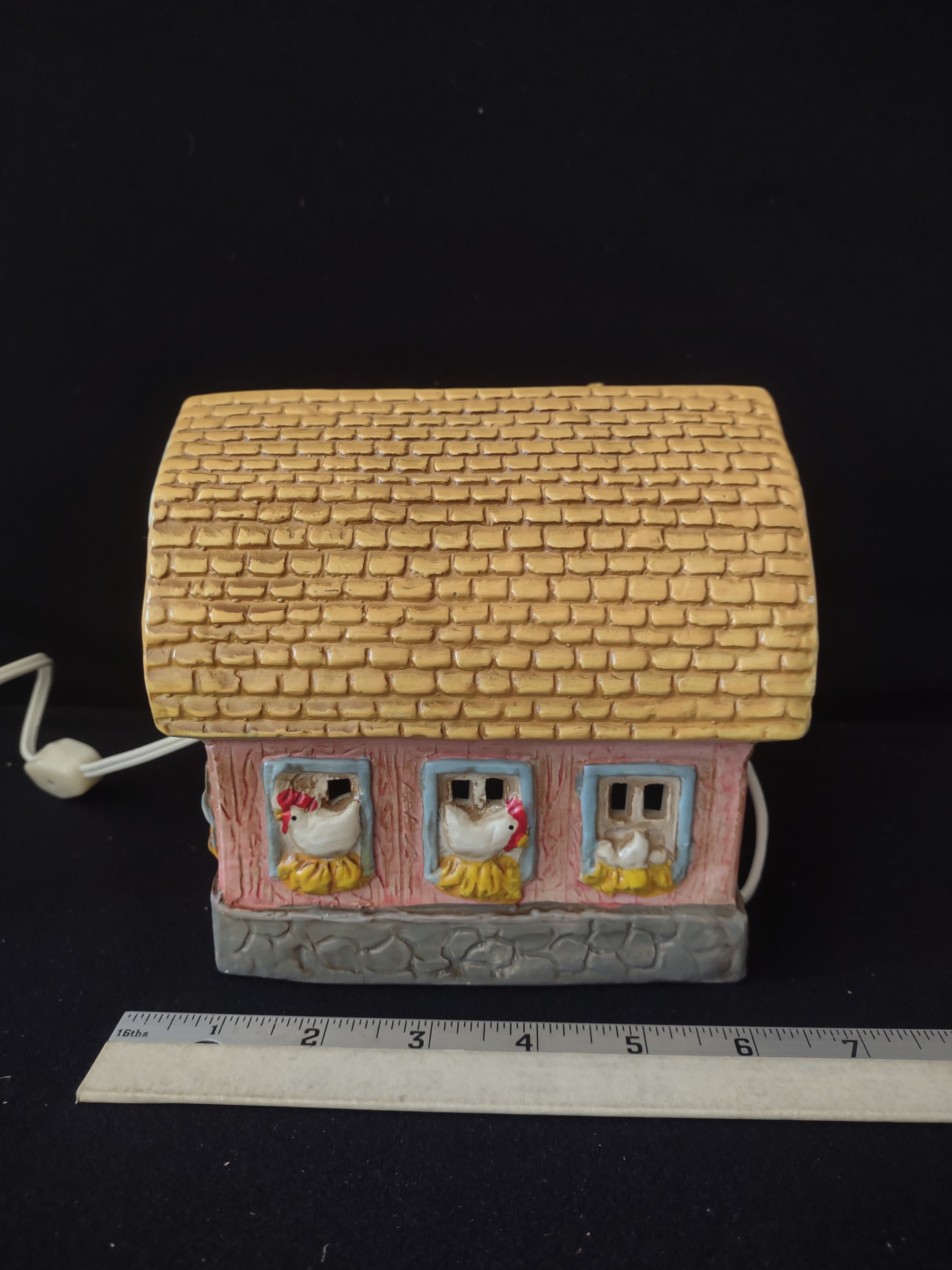 Vintage Lighted Ceramic Barn Silo Animals On Off Switch (Lot 3583)