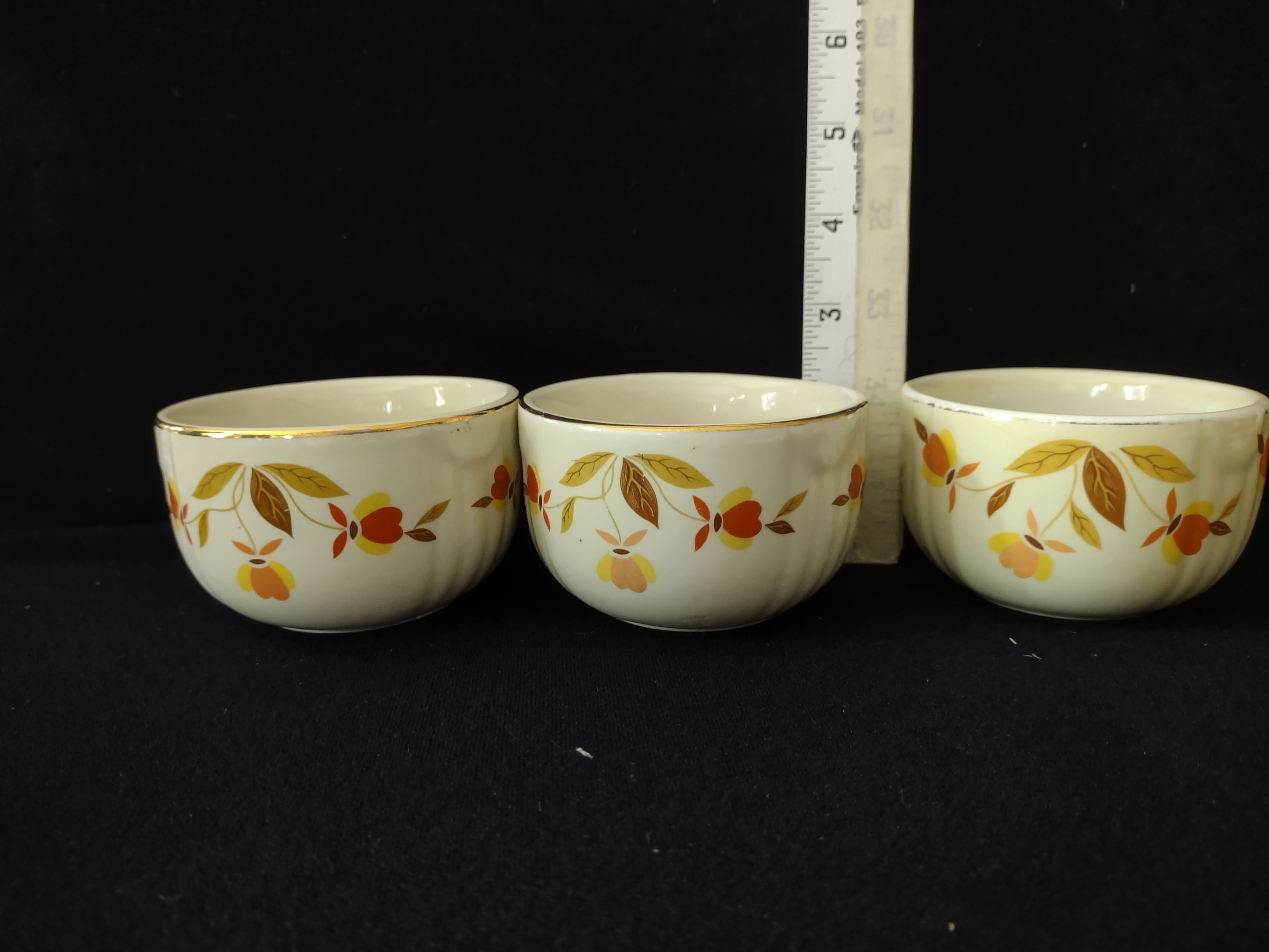 Vintage Halls Superior Autumn Leaf Jewel Tea Custard Cup/Small Bowl X 3 (Lot 2897)