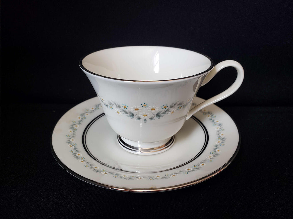 Vintage Lenox Oxford Bone China Holyoke Tea Cup with Saucer (lot 1939)