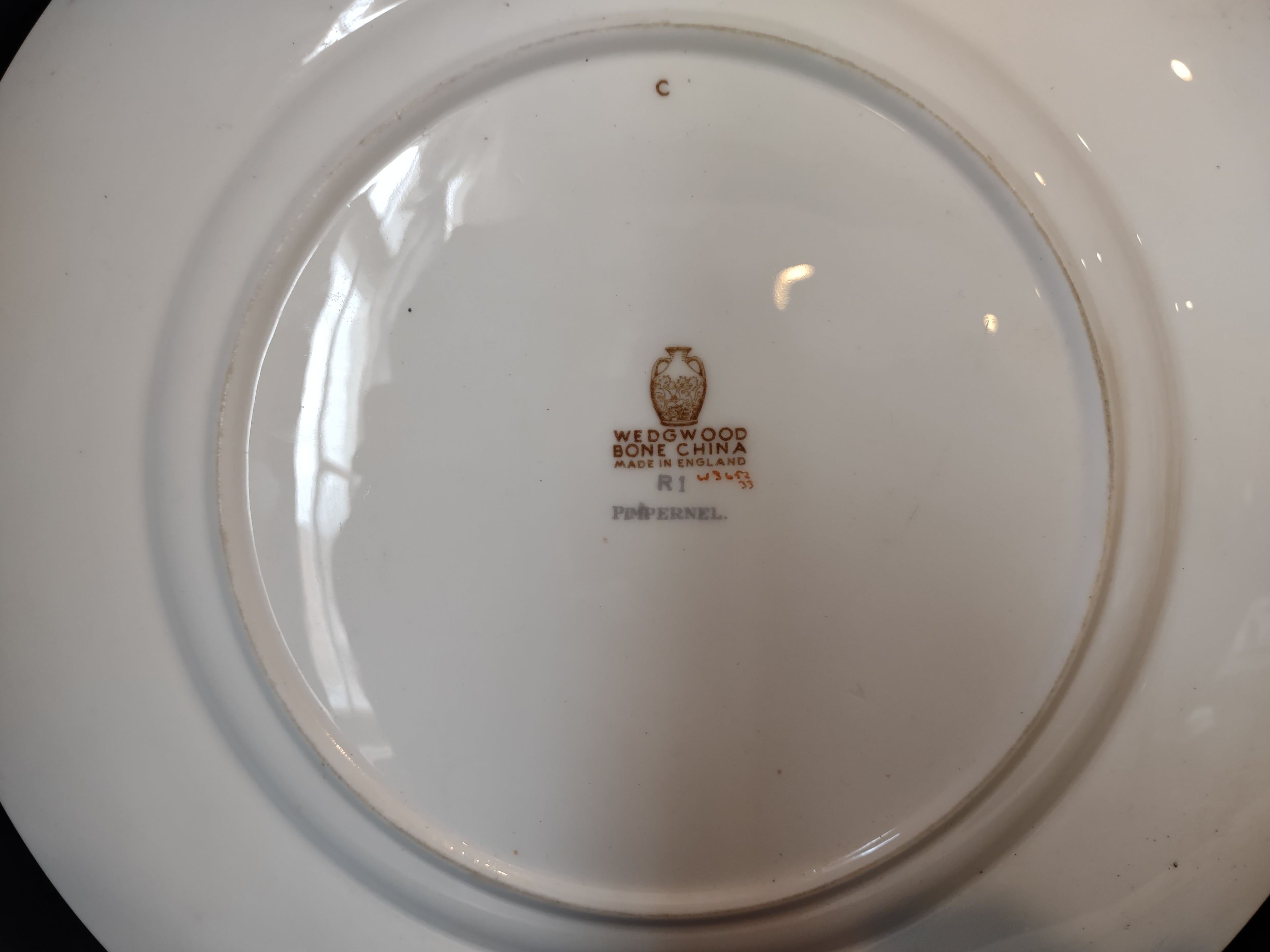 Wedgwood Pimpernel Pink Dinner Plate 10-3/4" (lot 2760)