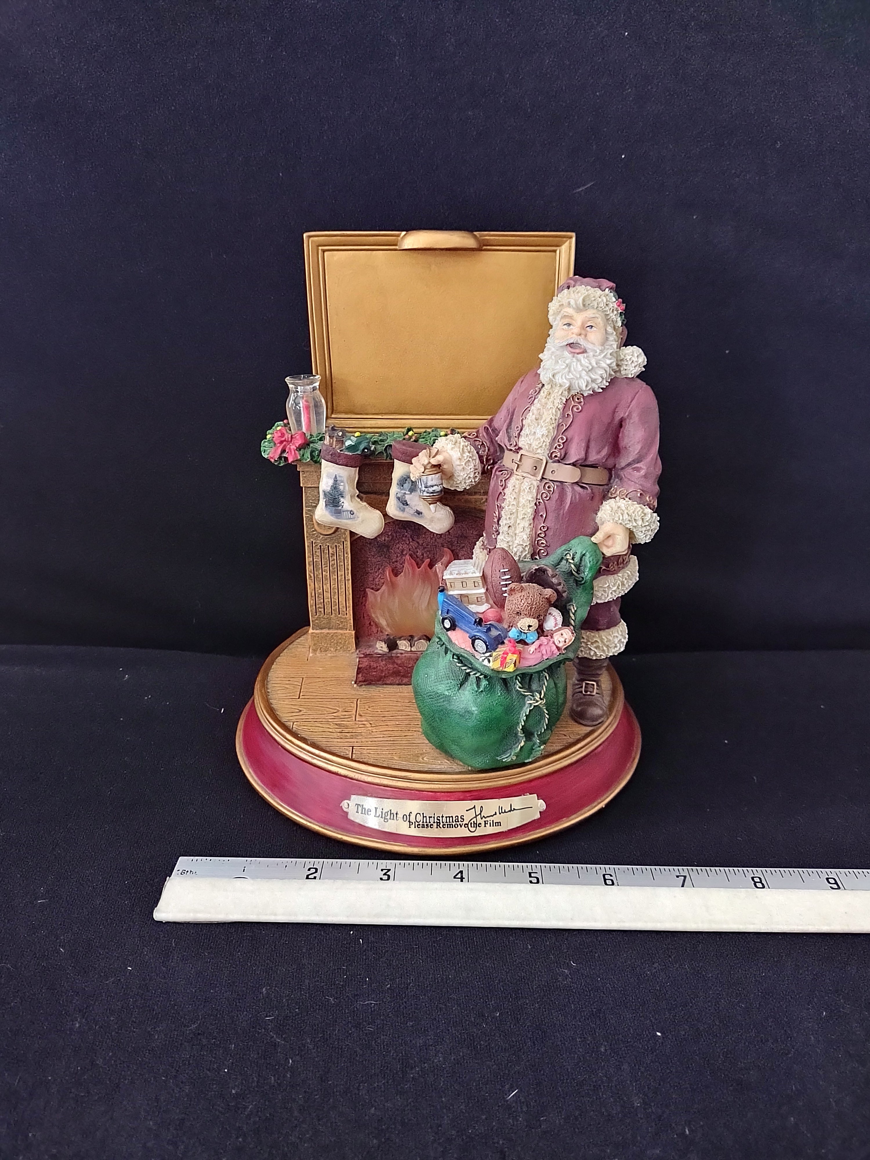 Vintage 2003 Thomas Kinkade Light Up The Holidays Flickering Fireplace (Lot 4077