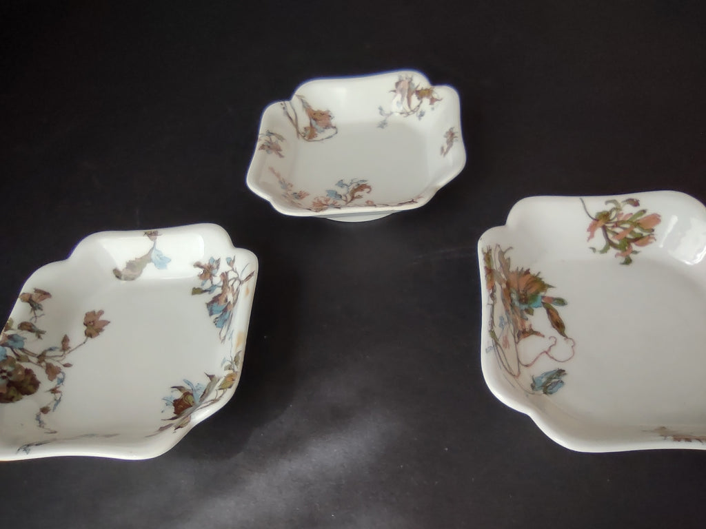 Depose Haviland Limoges Pink Brown Cornflower 3 x Square Small Dish (lot 966)