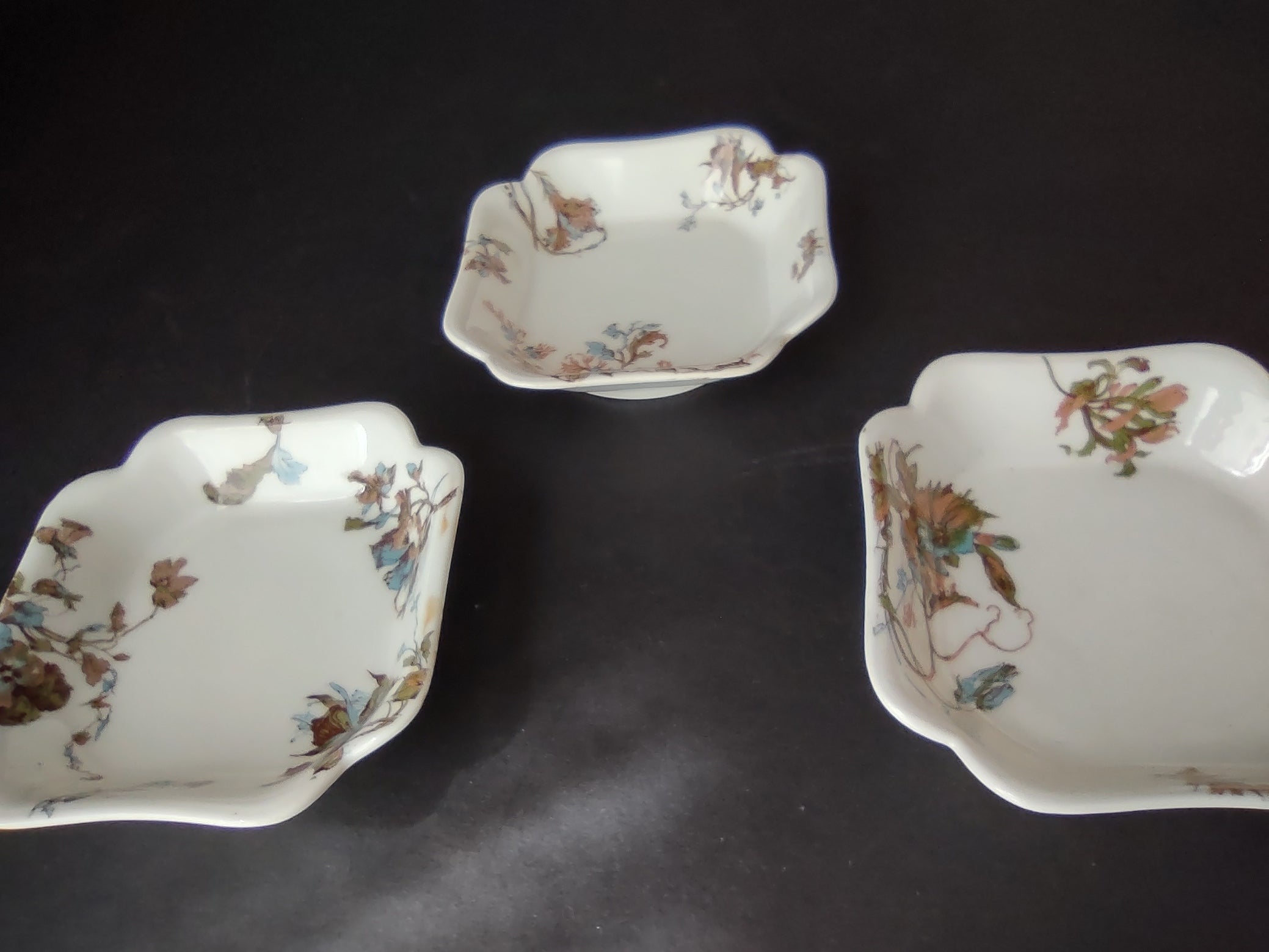 Depose Haviland Limoges Pink Brown Cornflower 3 x Square Small Dish (lot 966)
