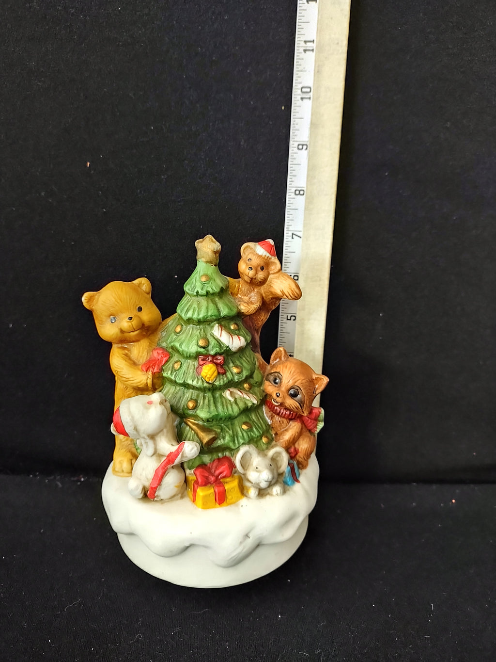 Vintage Tree Forest Animals Music Box Dreaming Of A White Christmas (Lot 3899)