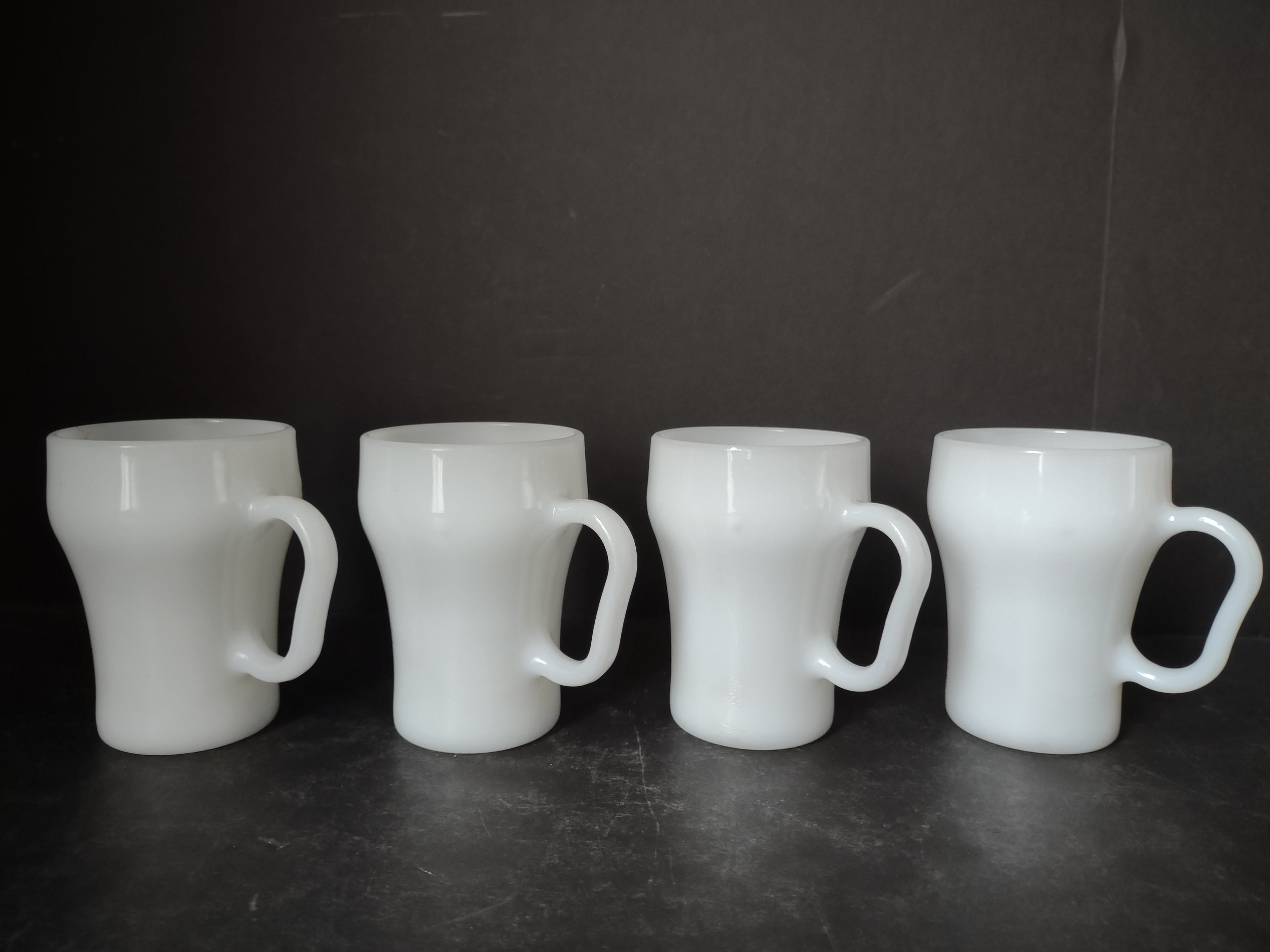 Vintage Fire King Milk Glass Anchor Hocking USA Oven Proof x 4 (lot 5303)