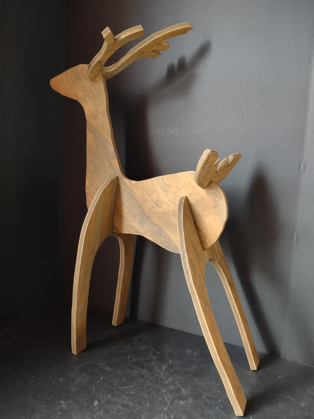 Vintage Wooden Handmade Set of 2 Christnmas Reindeer 27" (lot 3430)
