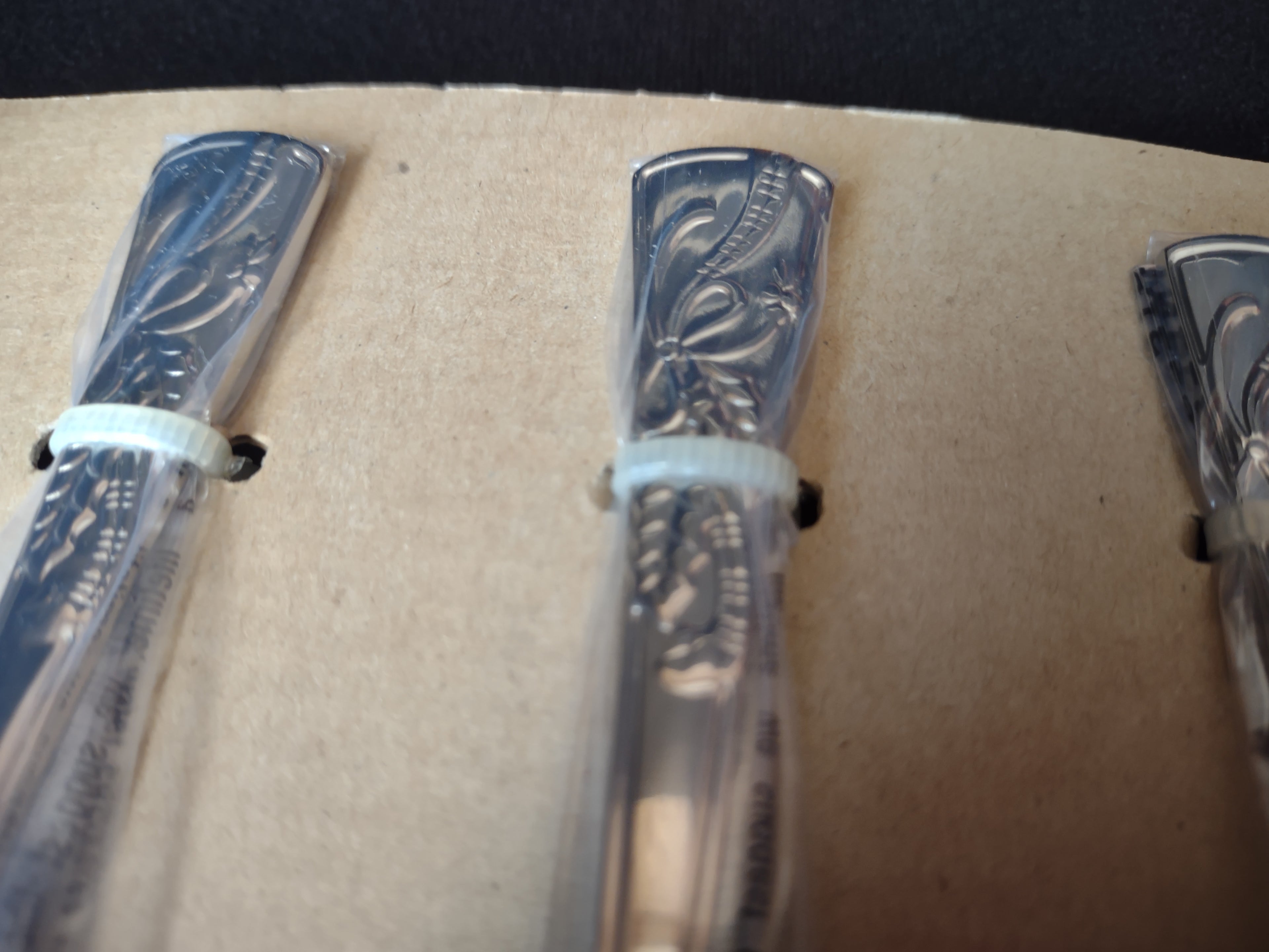 Lenox Christmas Holiday Set of 4 Spreaders (lot 1667)