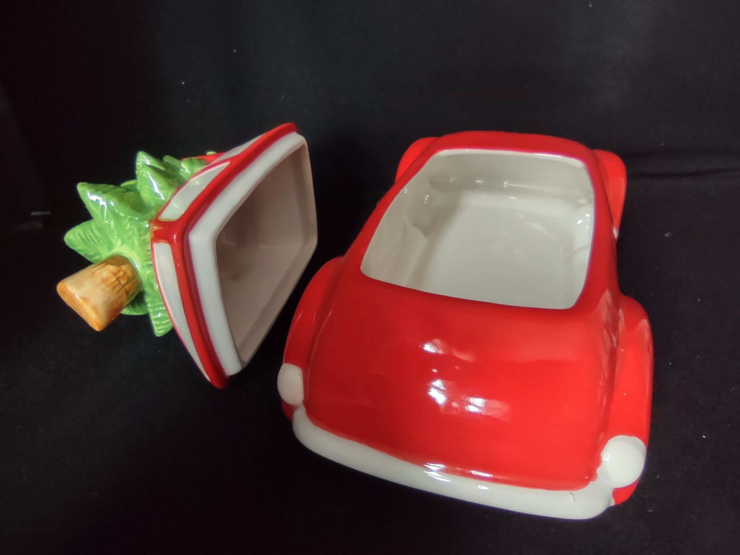 Vintage Christmas Cookie Jar "I'll be Home for Christmas" Red Car (lot 2488c)