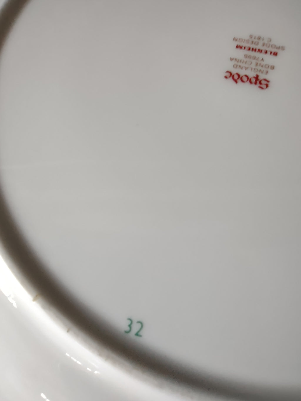 Vintage Spode Dinner Plate Blenheim #32 Bone China Gold Trim (Lot 5719)